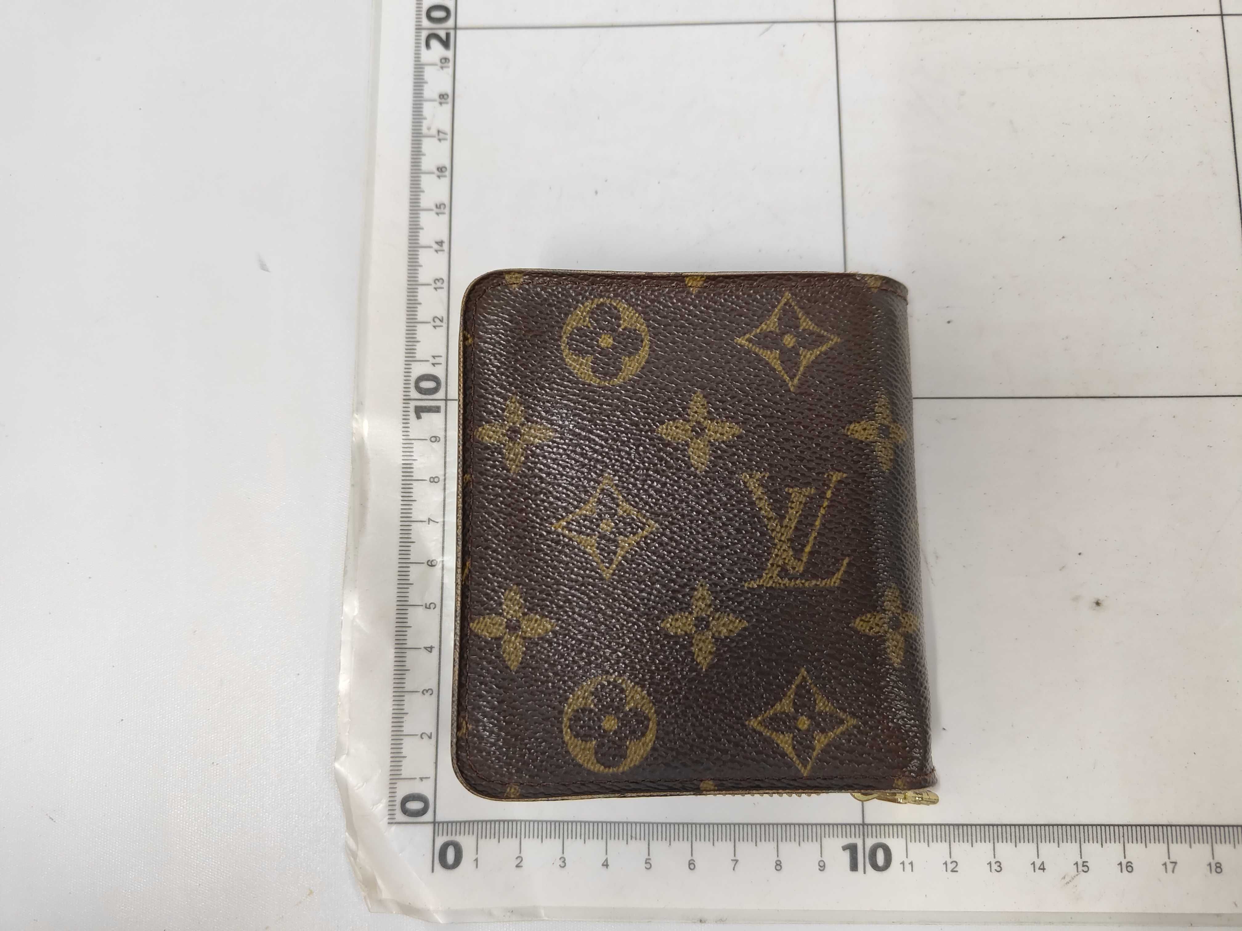 Monogram Compact Zip Wallet CA0033 — view 2