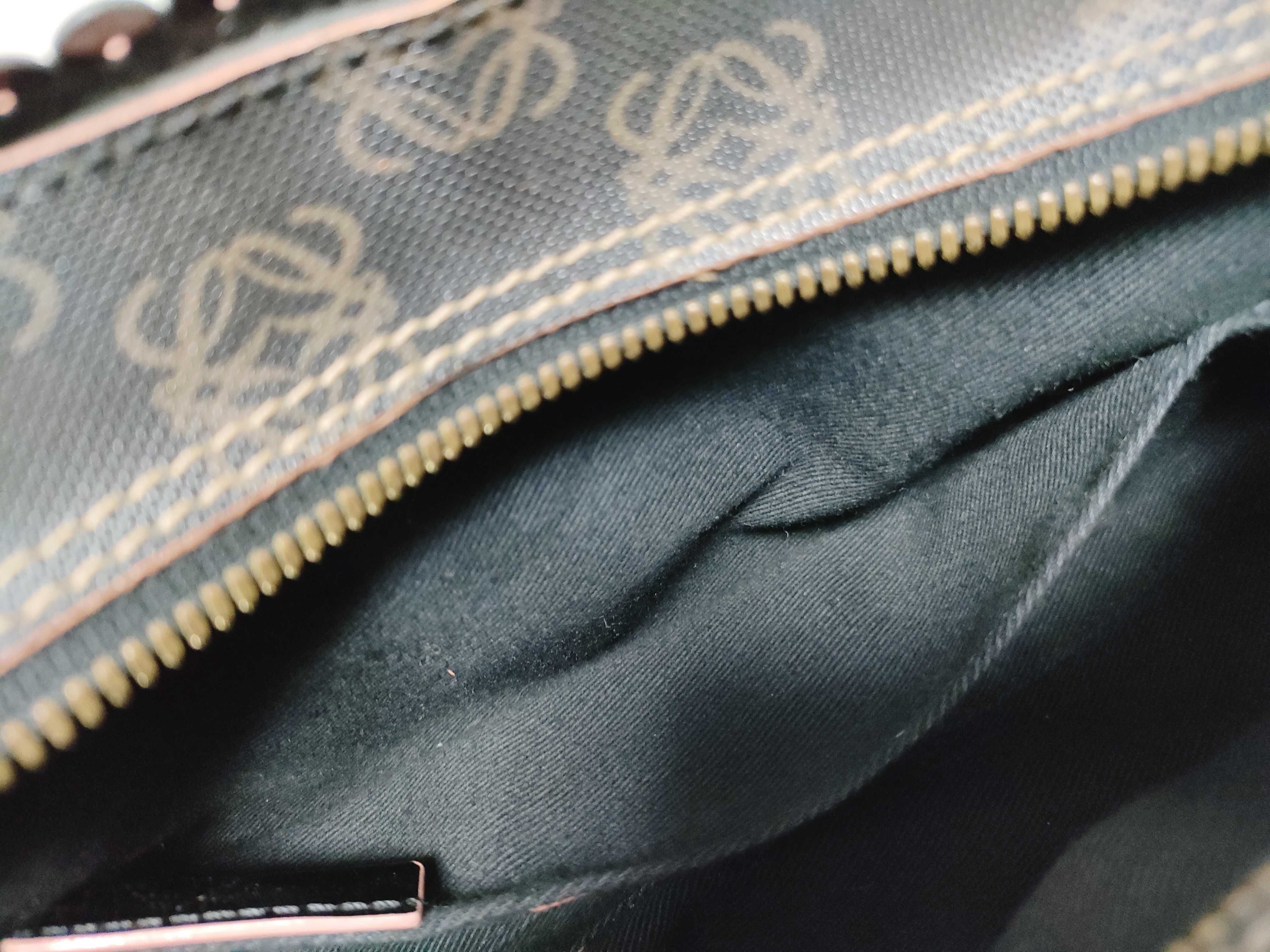 handbag with Anagram charm. — view 11