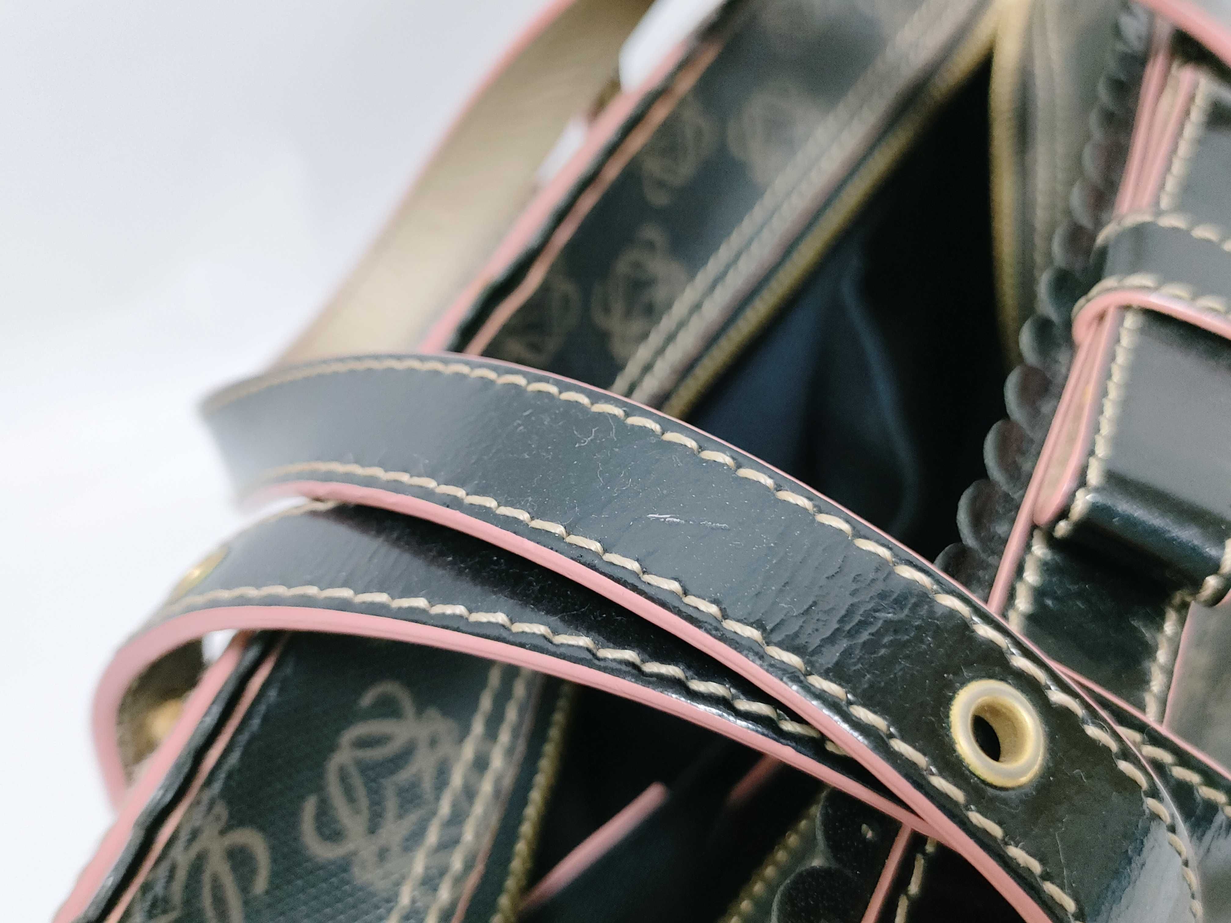 handbag with Anagram charm. — view 15
