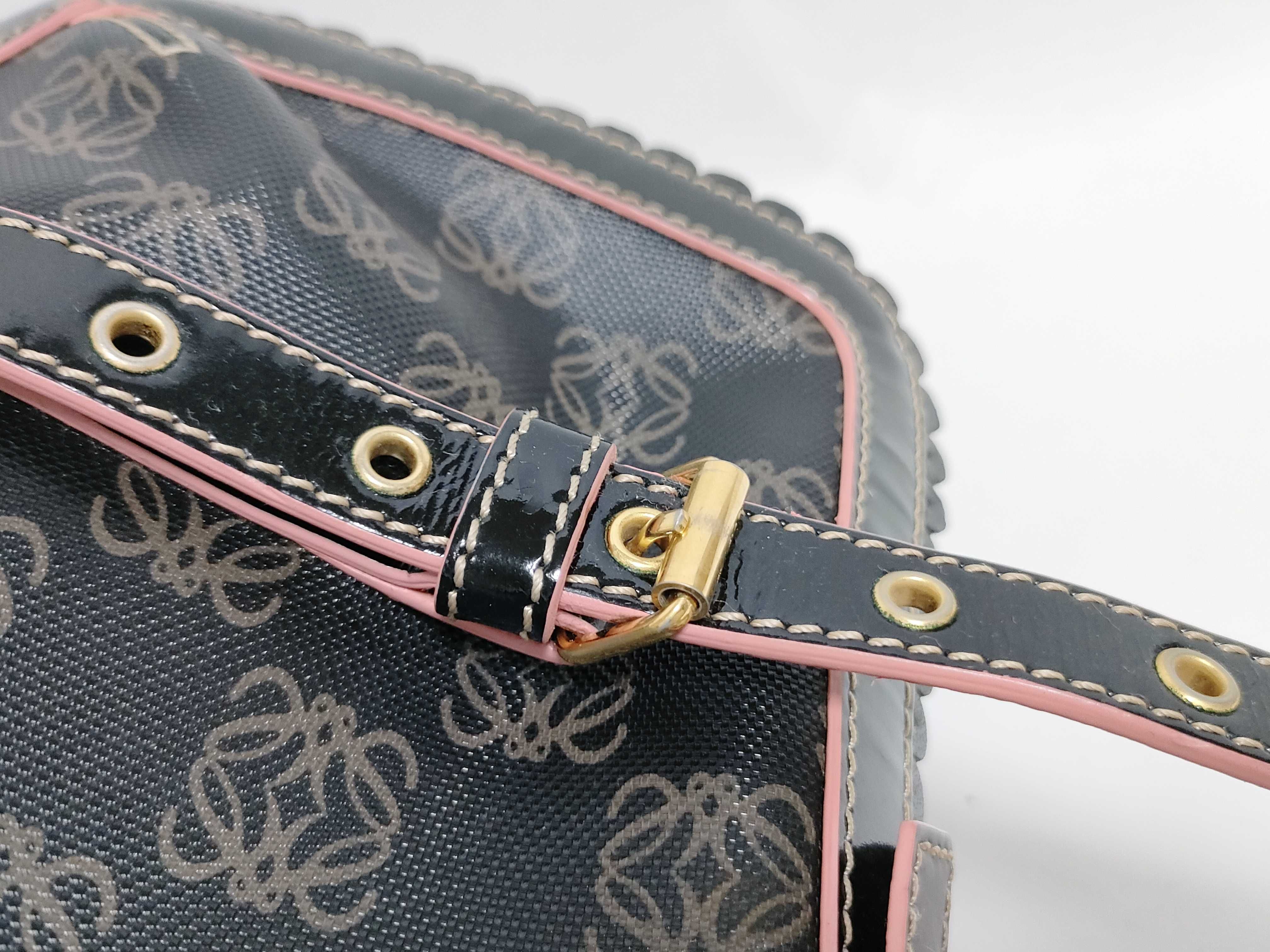 handbag with Anagram charm. — view 5