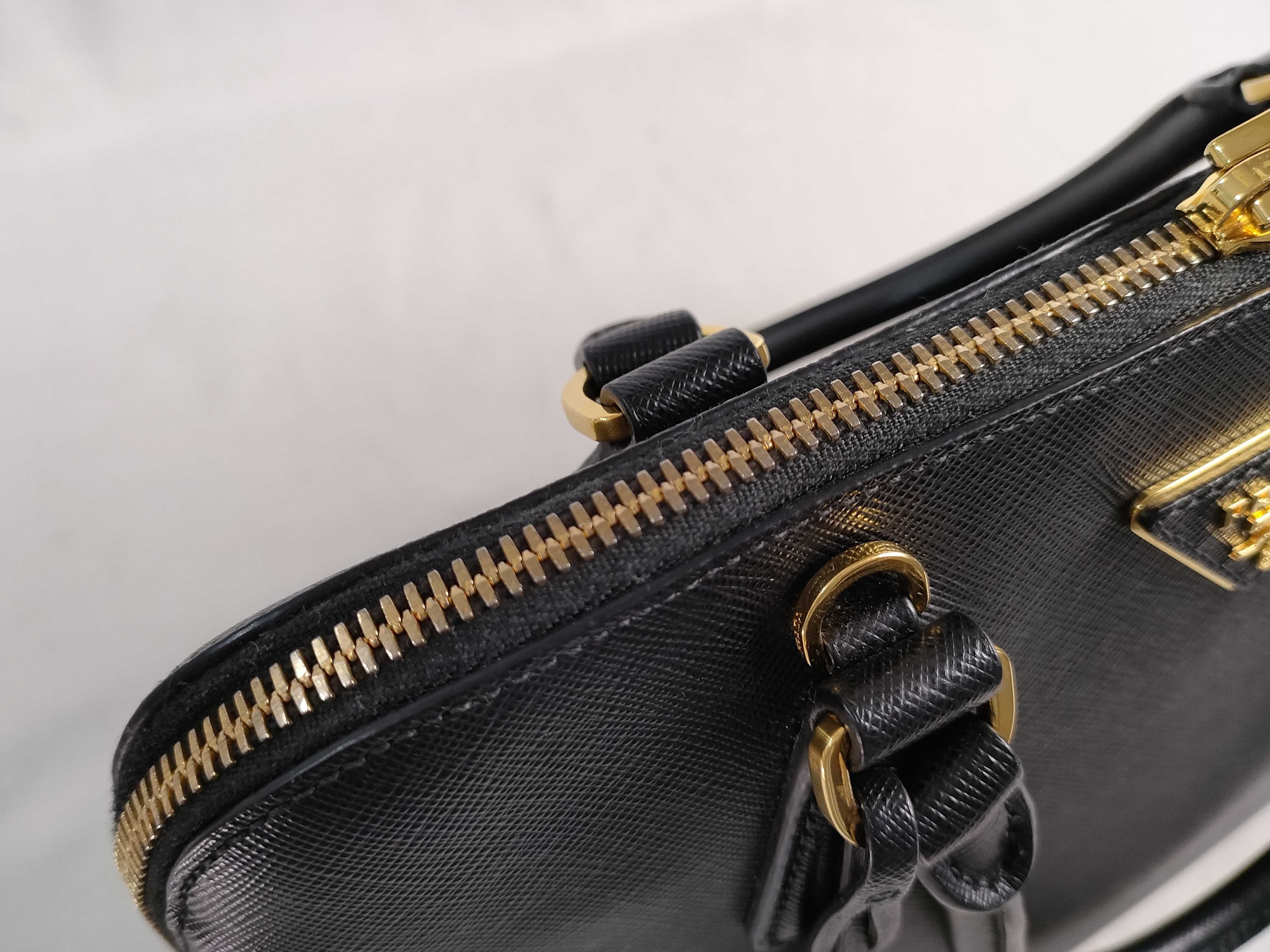 Saffiano Lux Leather 2-Way Handbag Black BL0837 Handbag — view 9