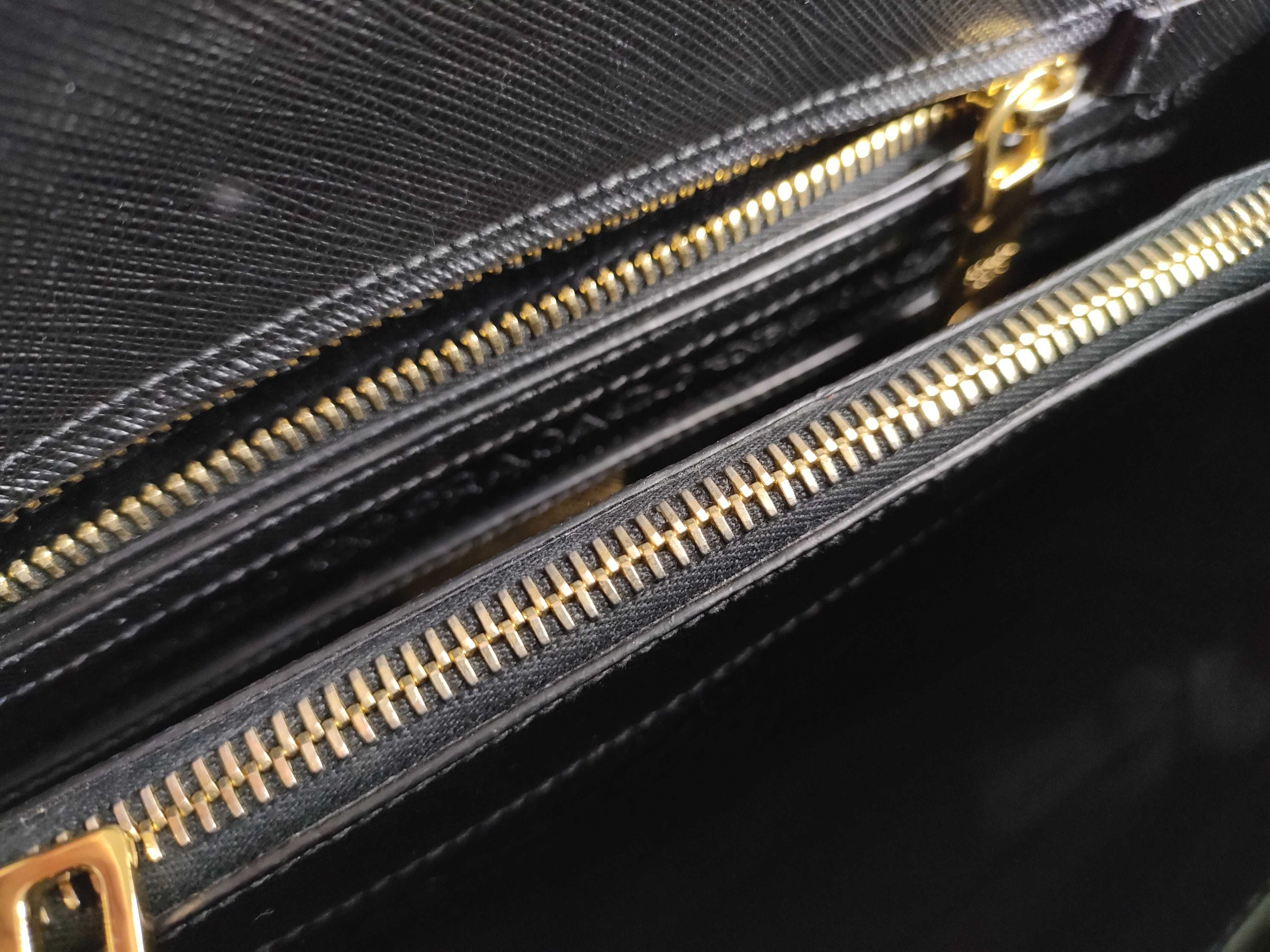 Saffiano Lux Leather 2-Way Handbag Black BL0837 Handbag — view 10