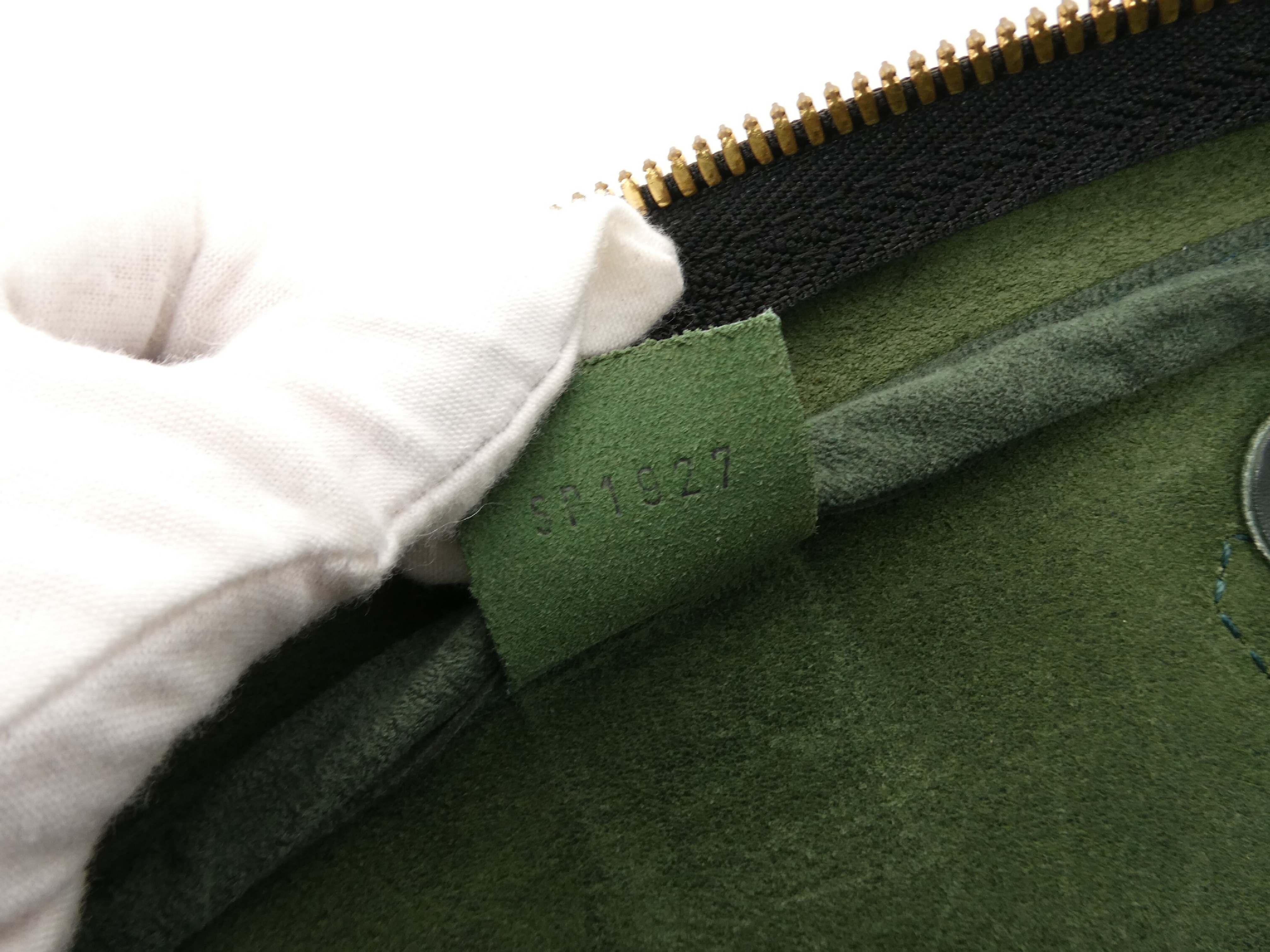 Taiga Kendall GM 2-Way Boston Bag — view 9