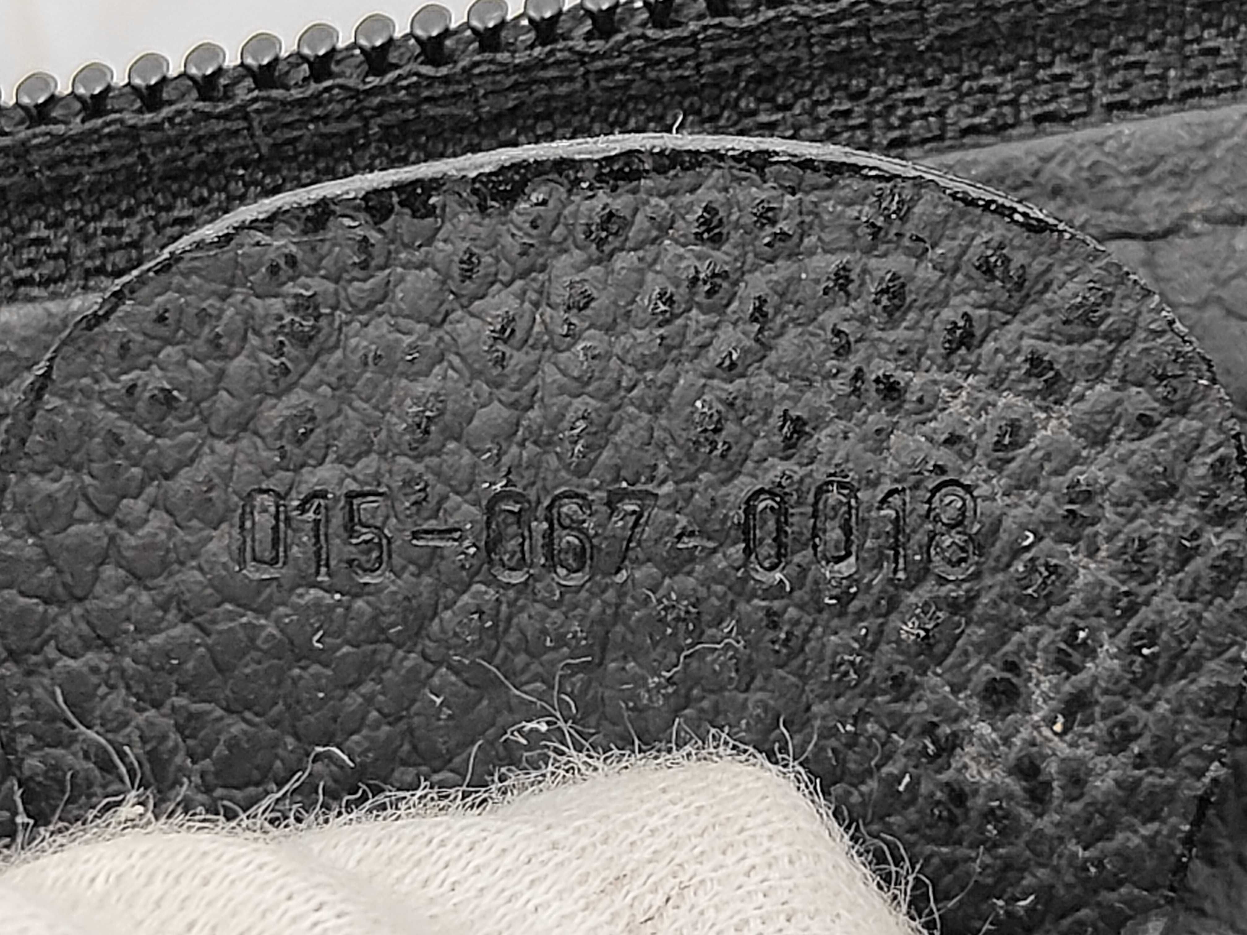 Old Gucci Leather Black Business Bag — view 13