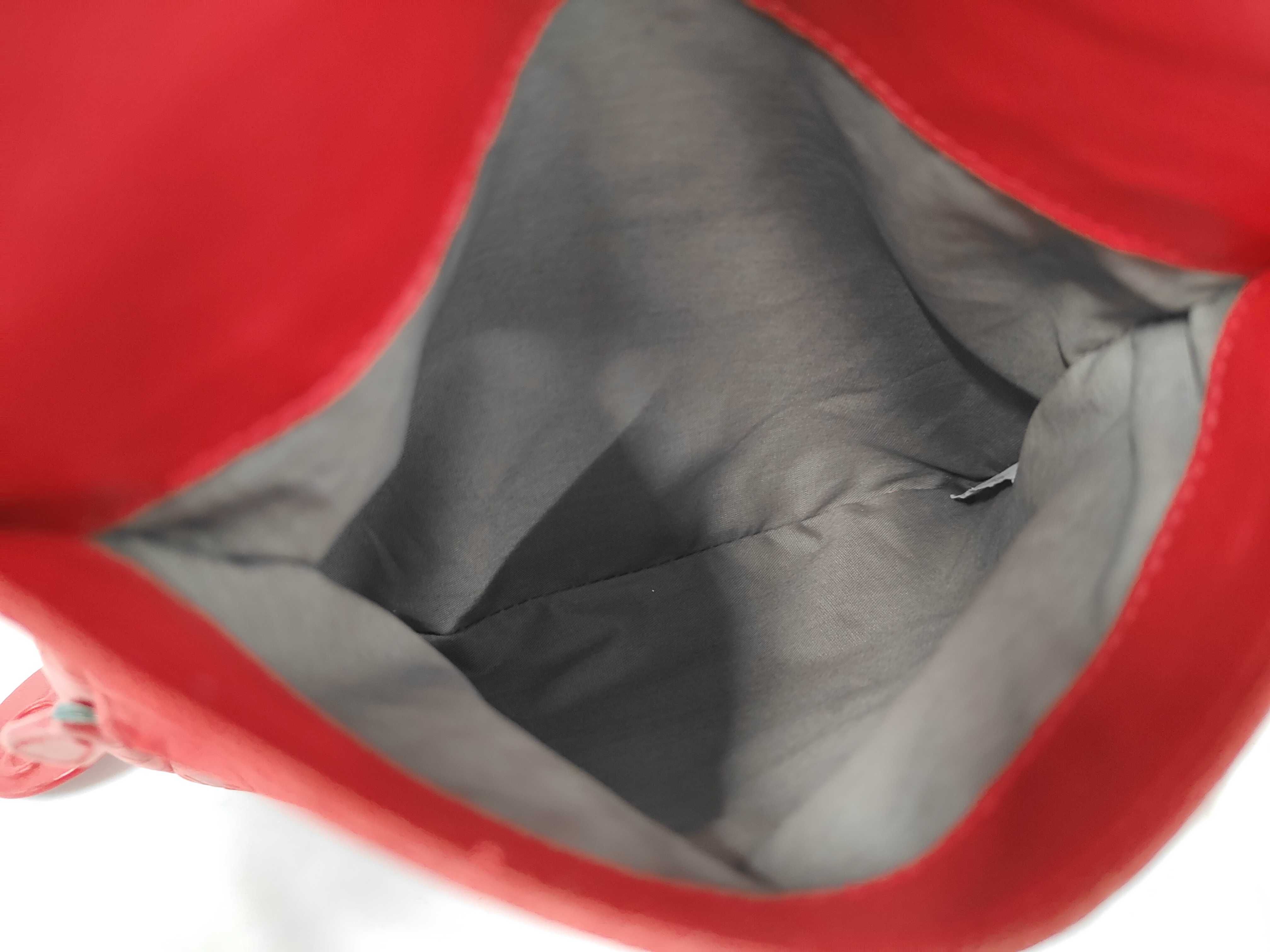 Intrecciato Shoulder Bag (Red) — view 8
