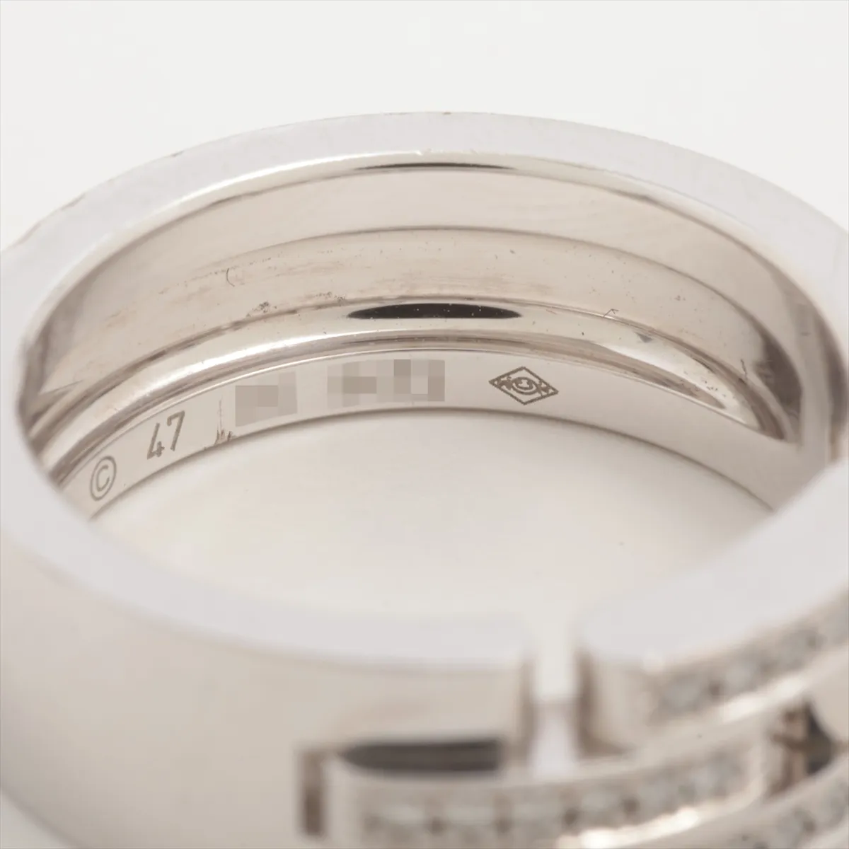Maillon Panthère Half Diamond Ring, 750 (WG), 7.7g, Size 47, OO9473. (Dents, plating peeling) — view 4