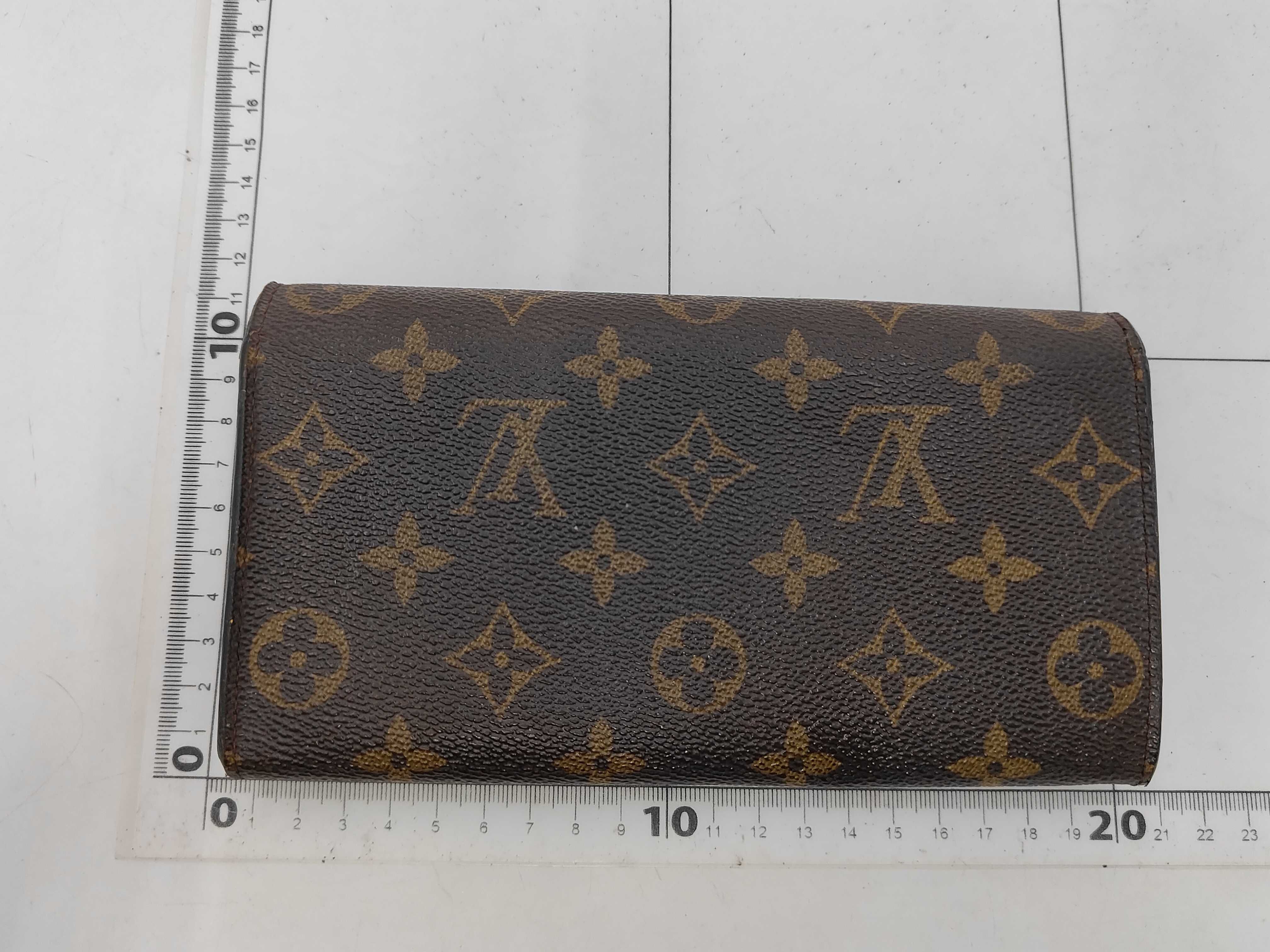 Monogram Old Portefeuille Sarah Wallet — view 2