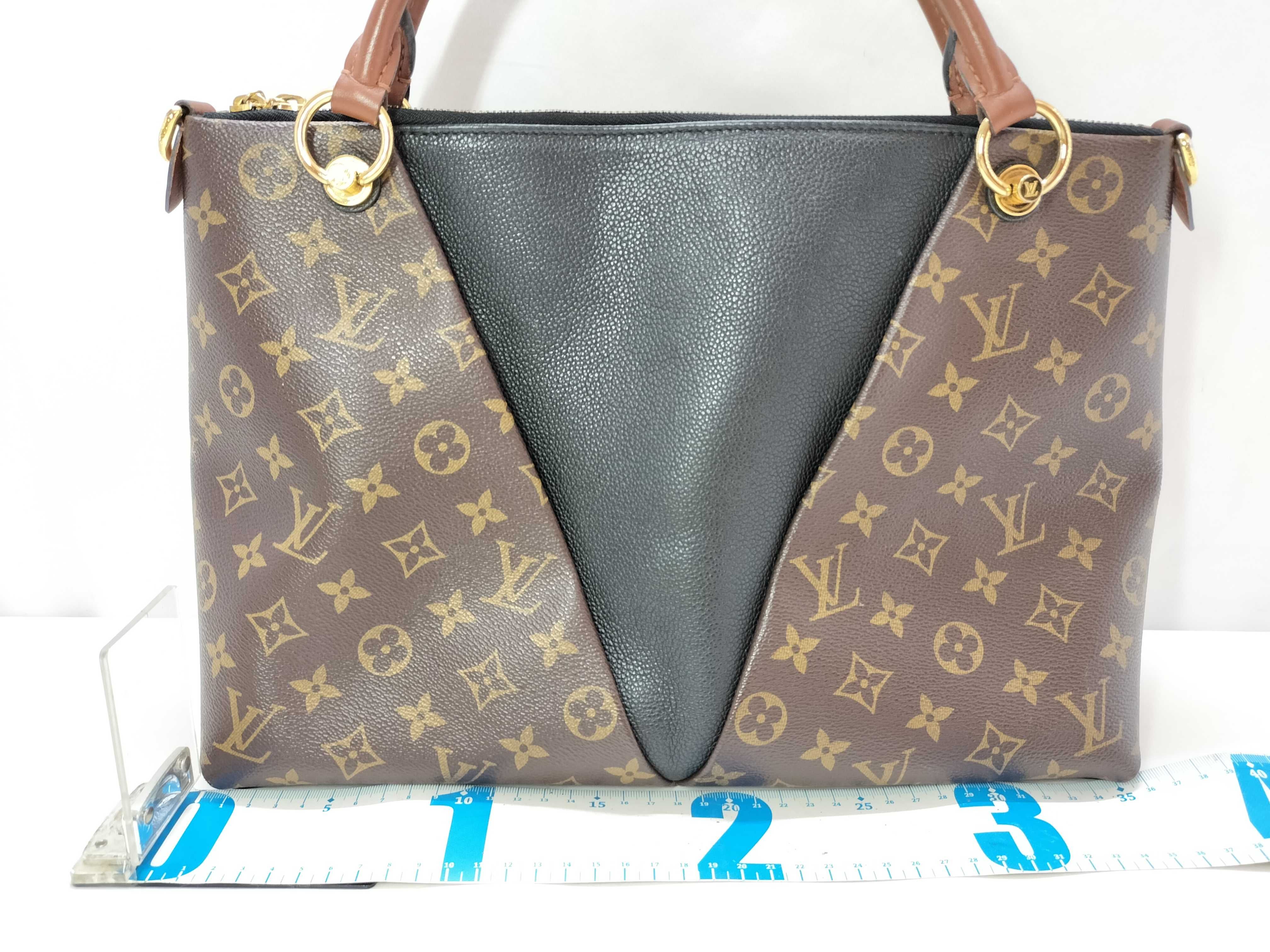 Monogram Louis Vuitton Monogram V Tote MM Handbag — view 2