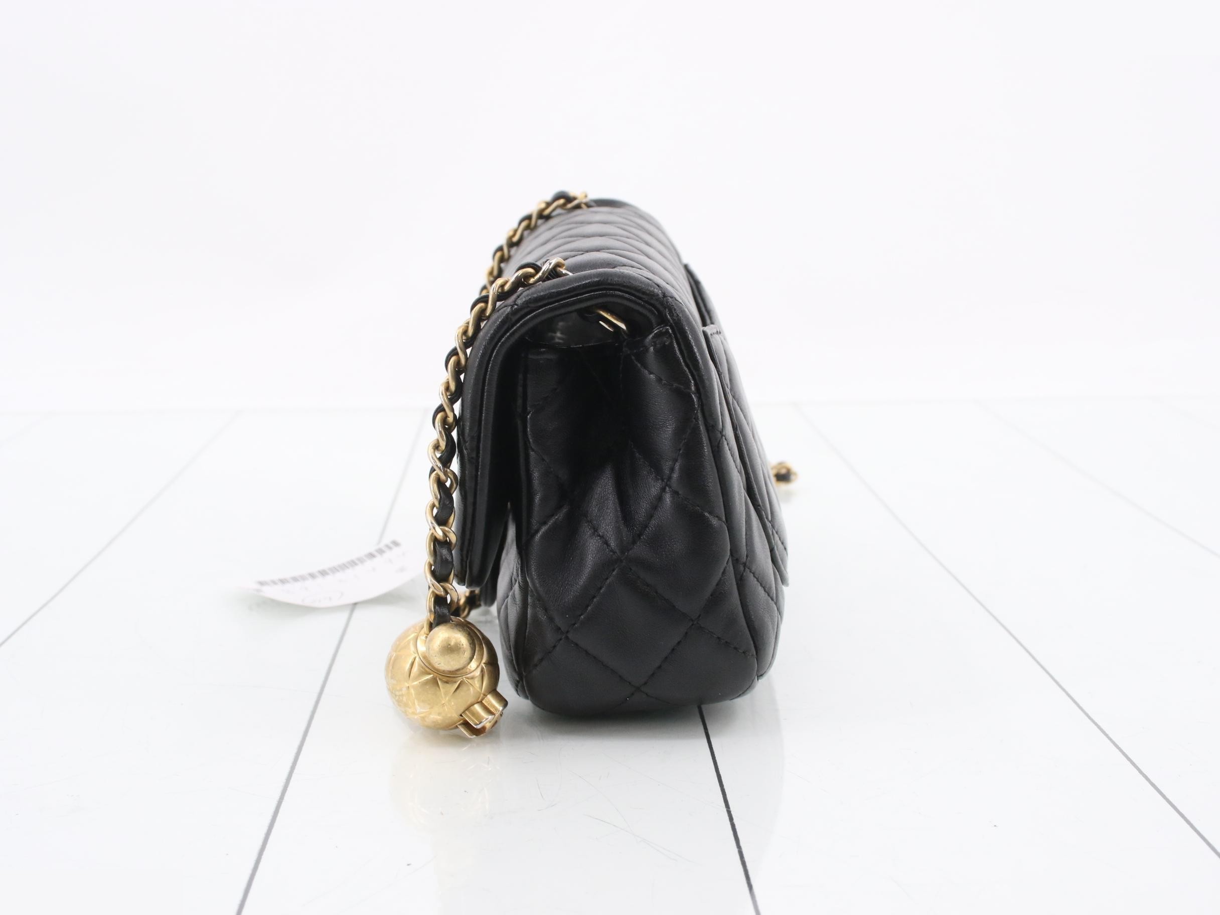 Matelassé Lambskin Chain Shoulder Bag — view 3