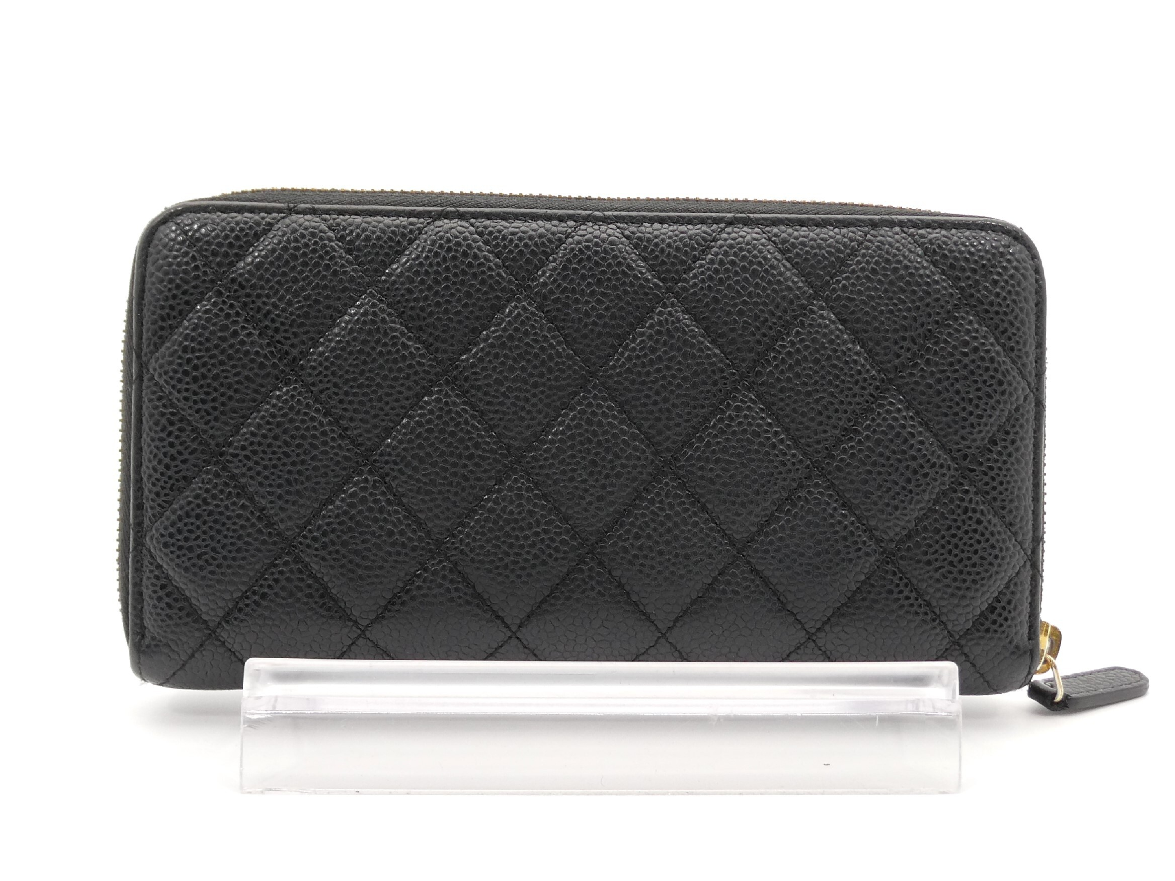 Matelasse Cocomark Caviar Skin Round Zipper Wallet — view 2