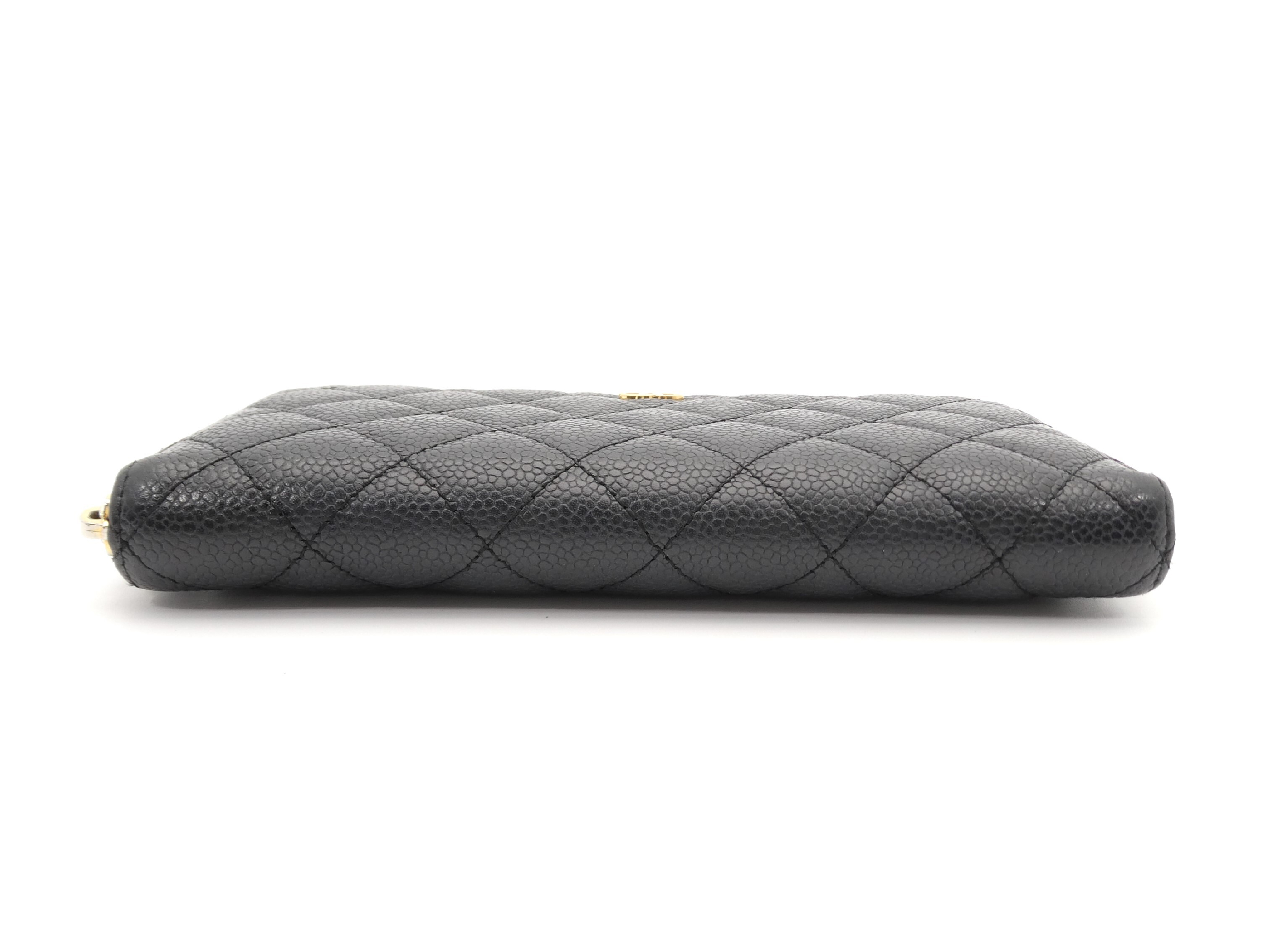 Matelasse Cocomark Caviar Skin Round Zipper Wallet — view 5