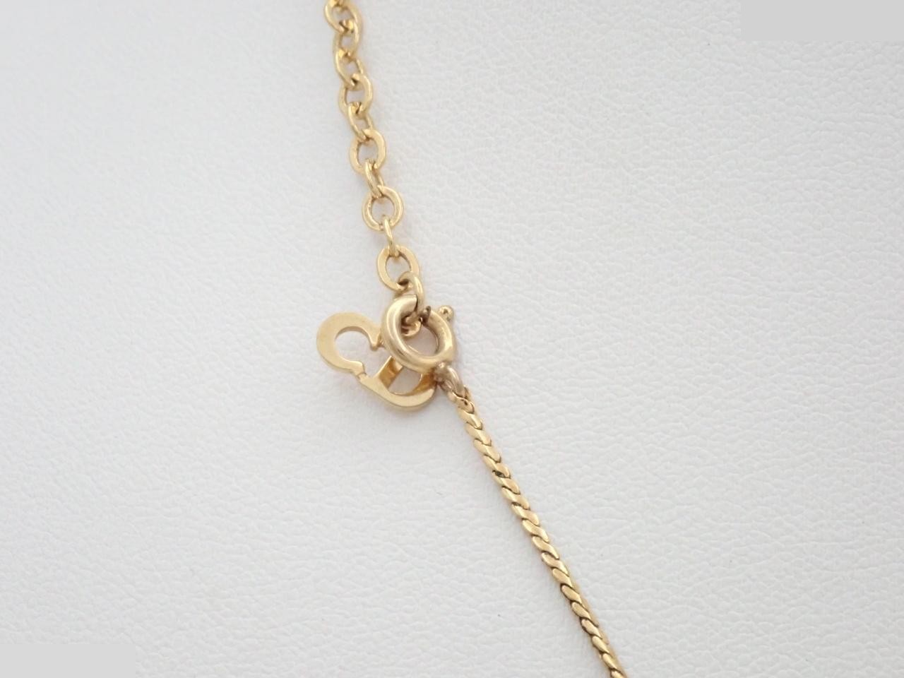 Other line: Precious metal necklaces and pendants, neck circumference approximately 42 cm. — view 2