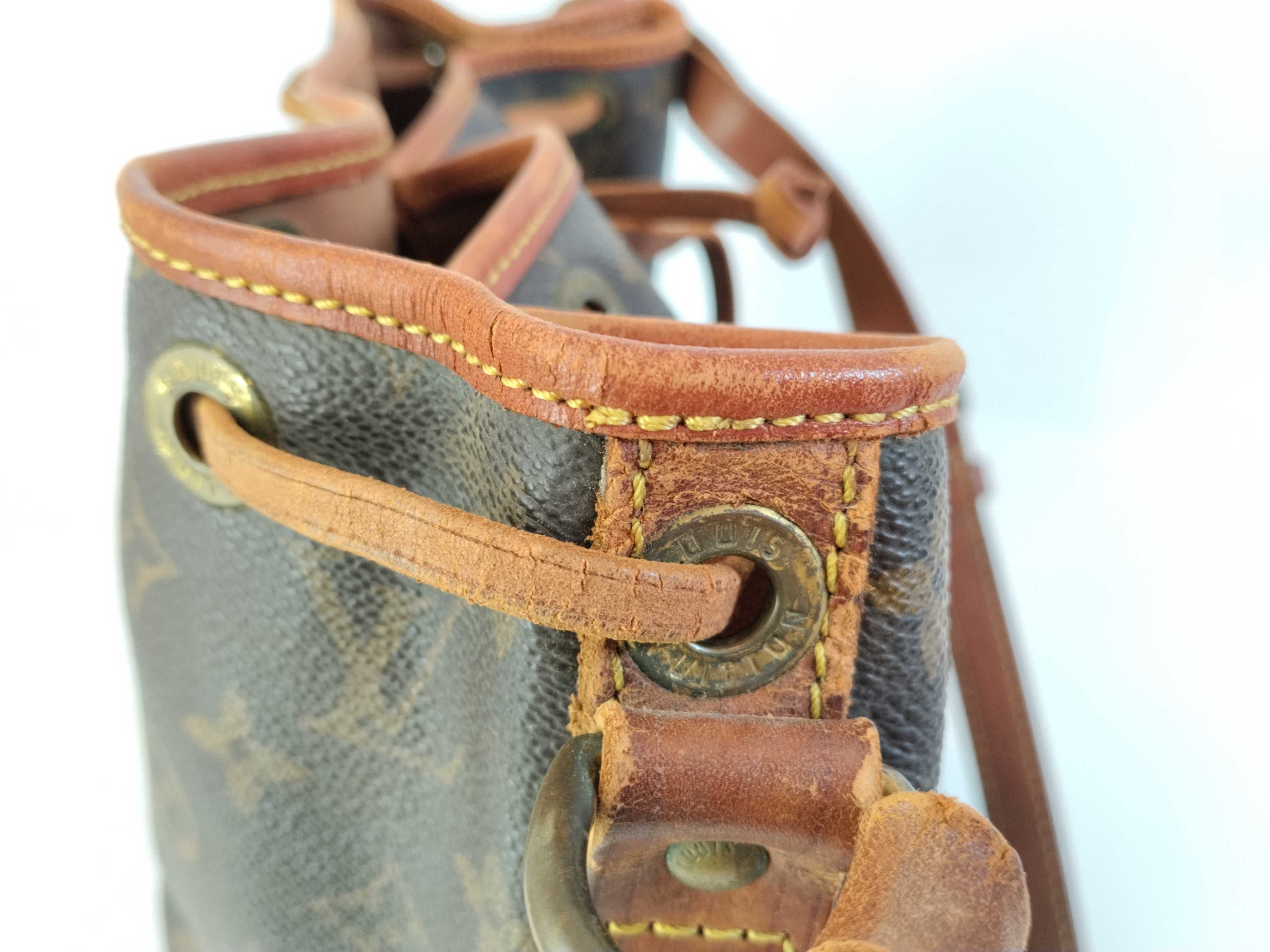 Monogram LV Monogram Petit Noé Shoulder Bag M42226 Shoulder Bag — view 13