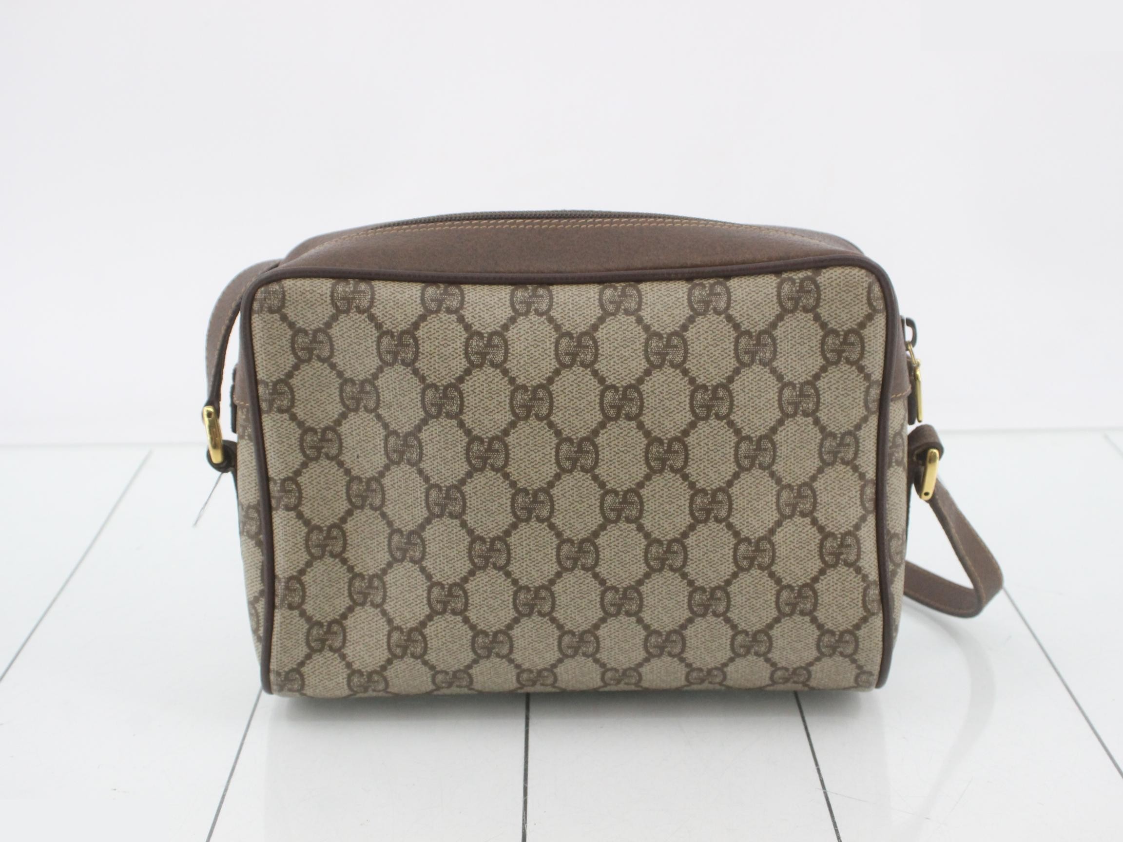 GG Supreme Canvas Shoulder Bag — view 2