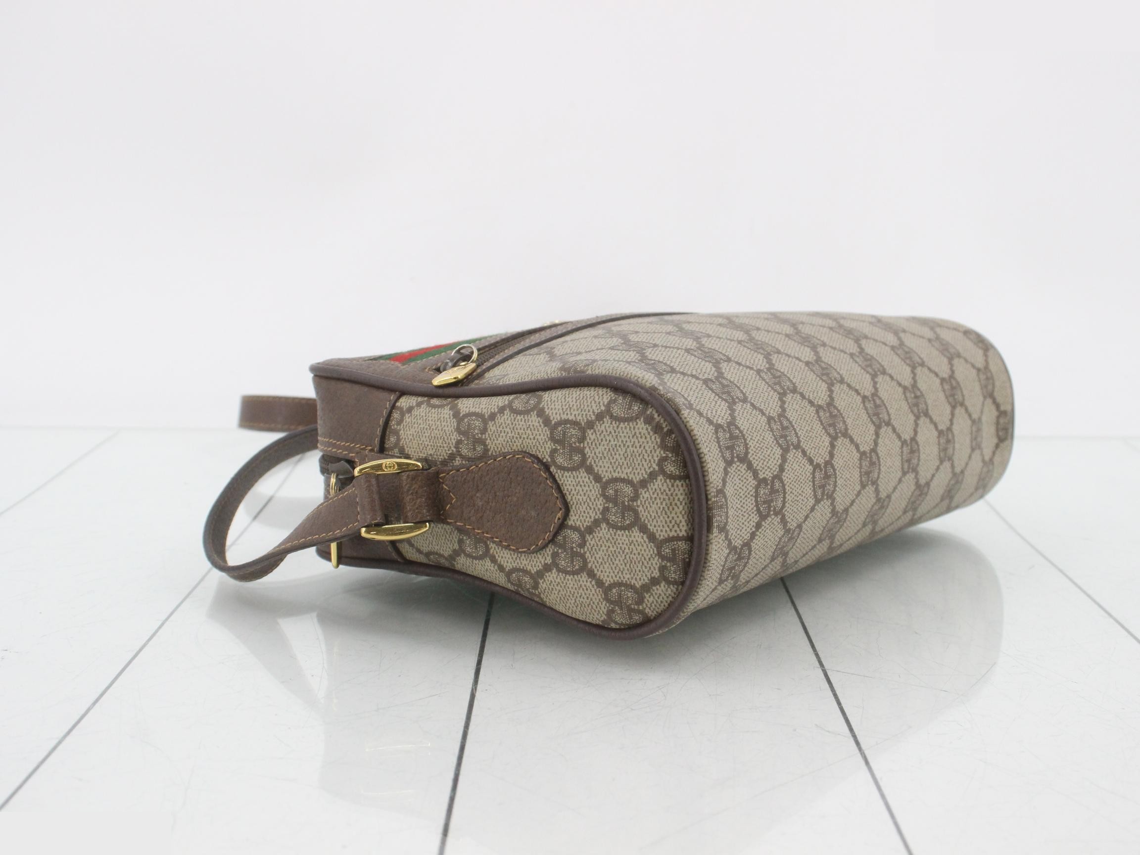 GG Supreme Canvas Shoulder Bag — view 5