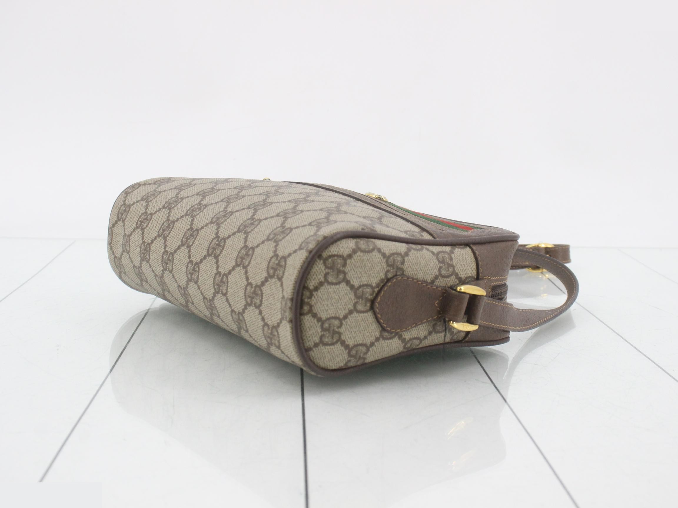 GG Supreme Canvas Shoulder Bag — view 6