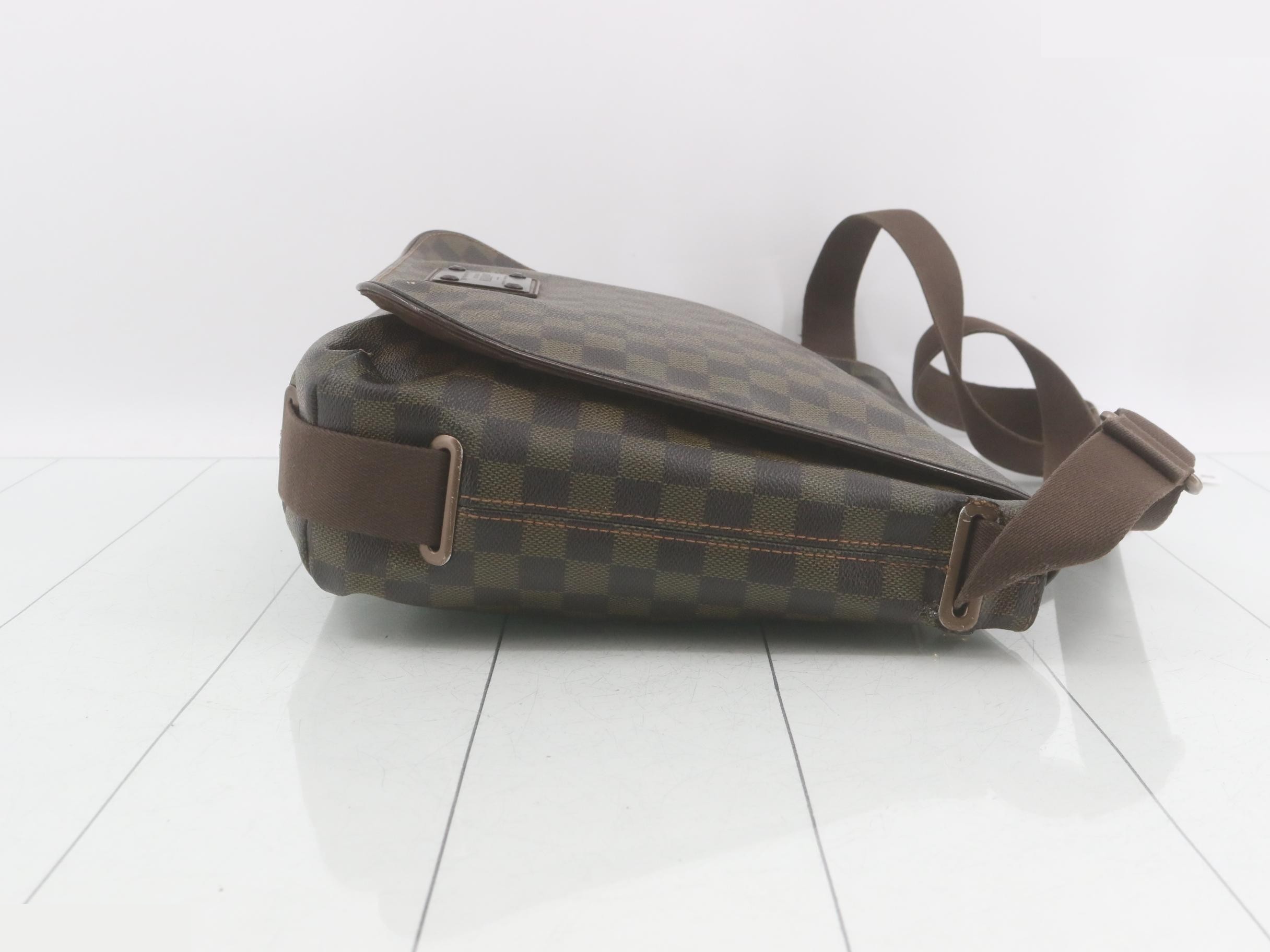 Damier Brooklyn Shoulder Bag — view 3