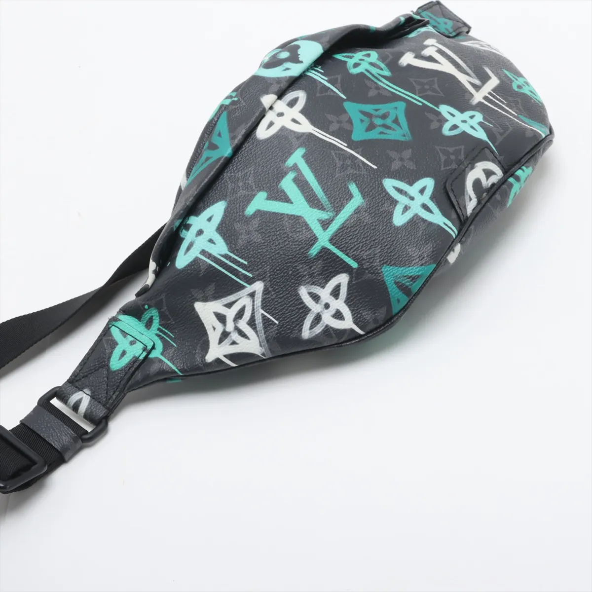 Monogram Graffiti Discovery Backpack PM M21397 Black x Green RFID responsive — view 4