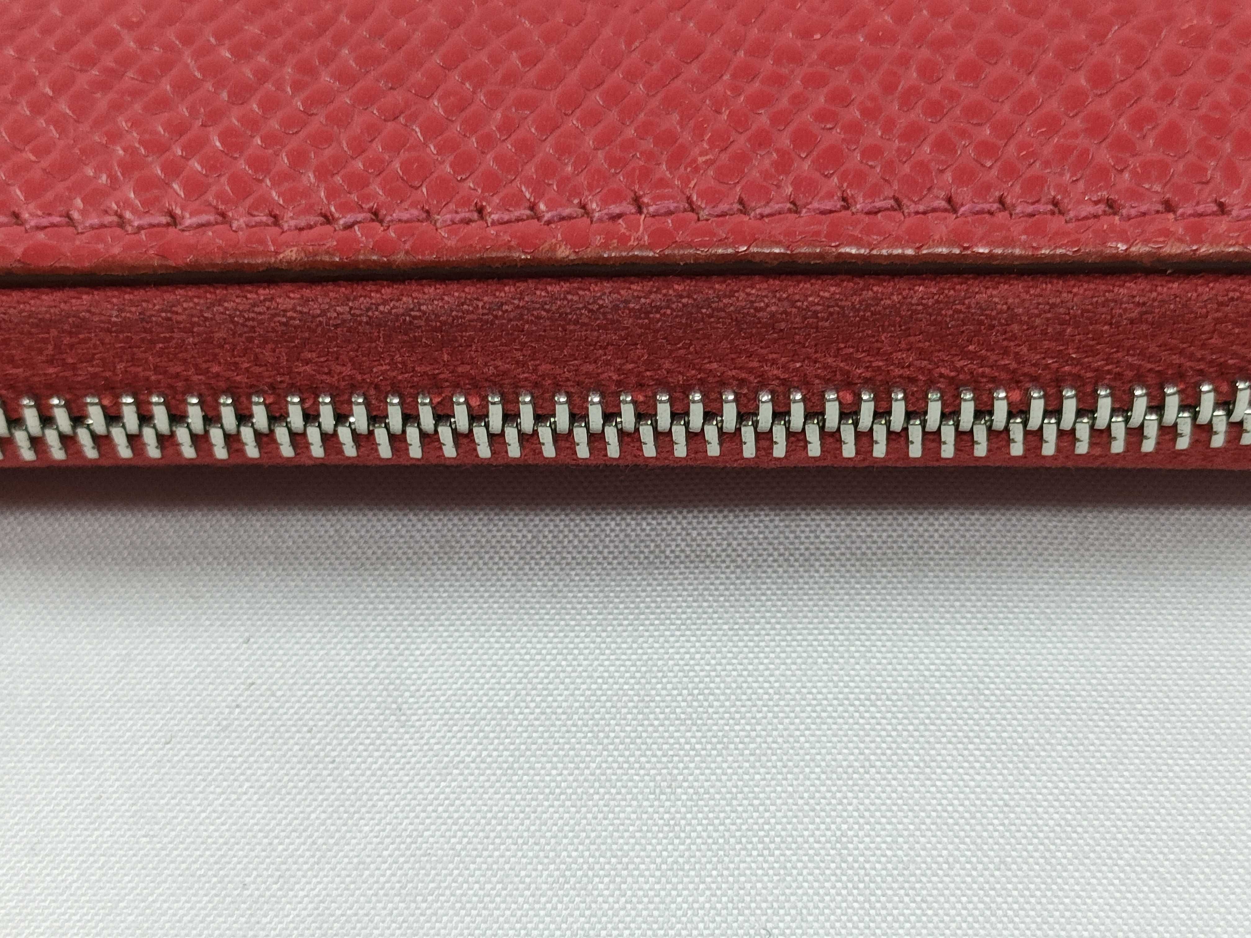 wallet — view 4