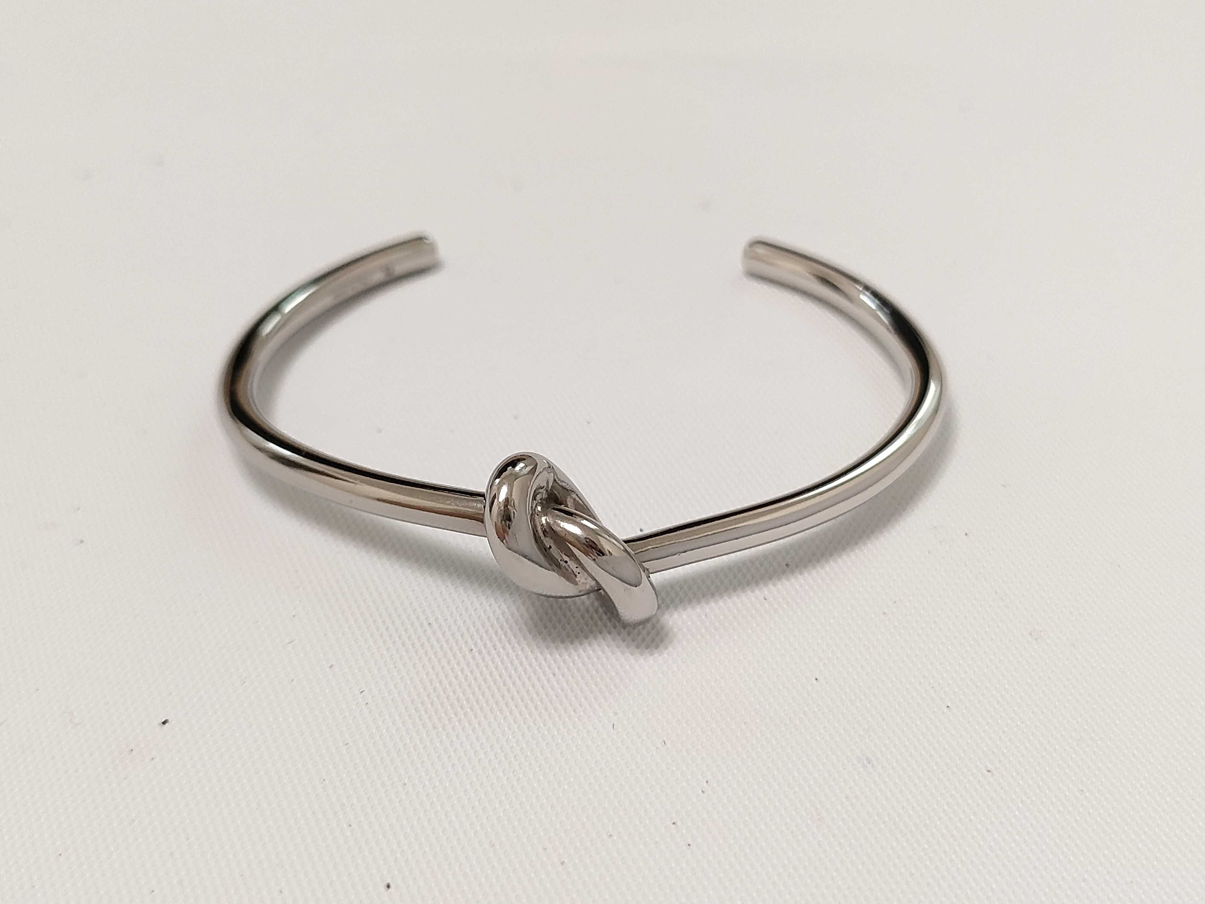 Knot Bangle Bracelet