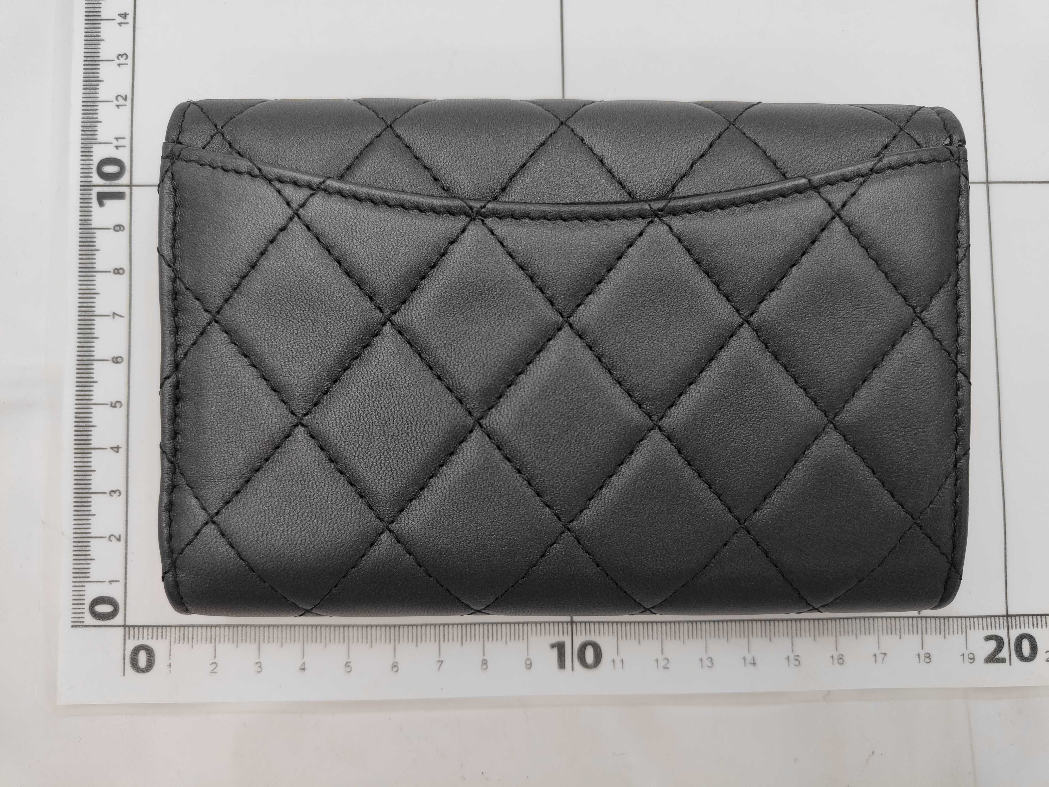 AP0232 Matelassé Classic Medium Flap Wallet — view 2