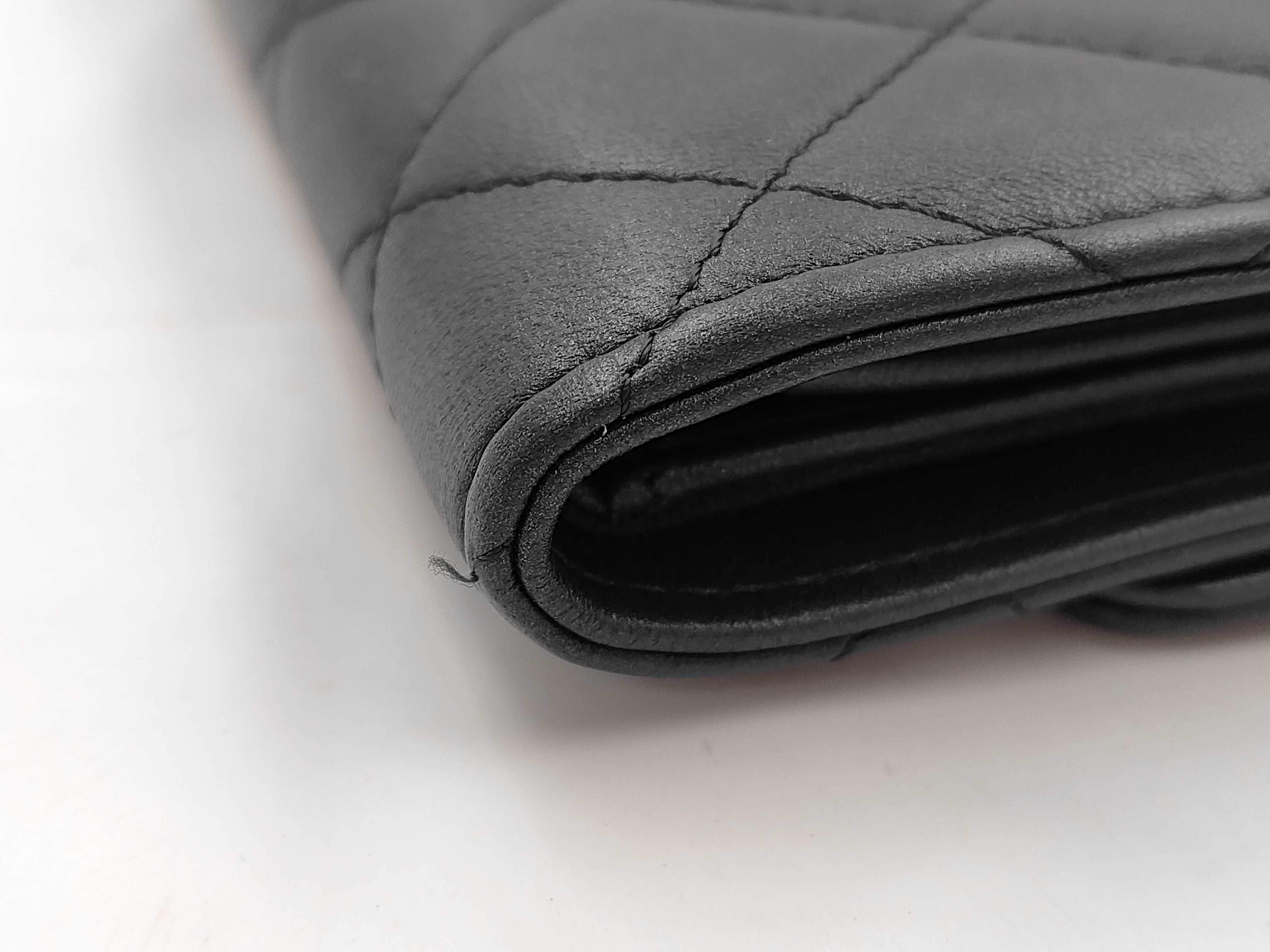 AP0232 Matelassé Classic Medium Flap Wallet — view 3