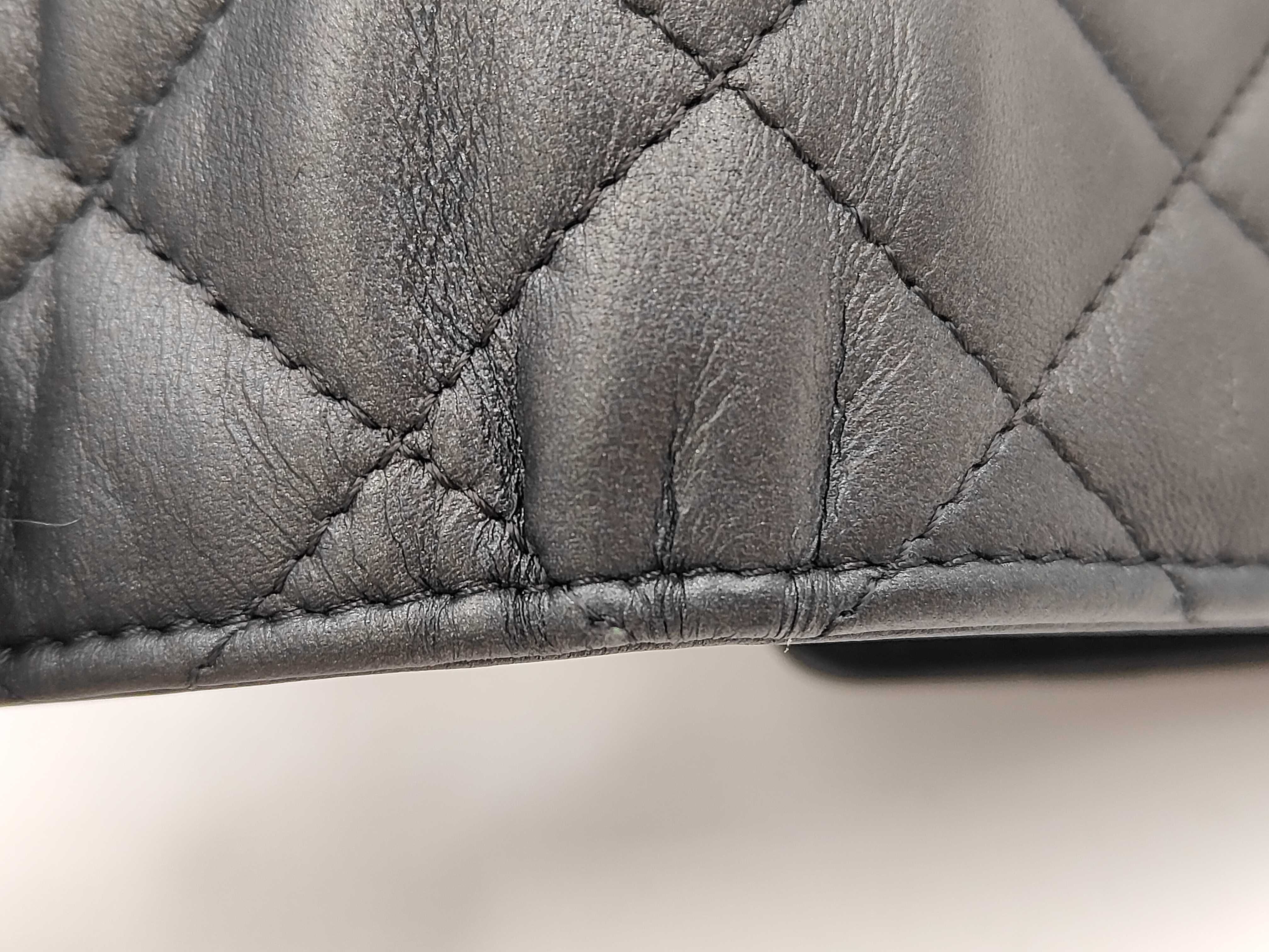 AP0232 Matelassé Classic Medium Flap Wallet — view 8