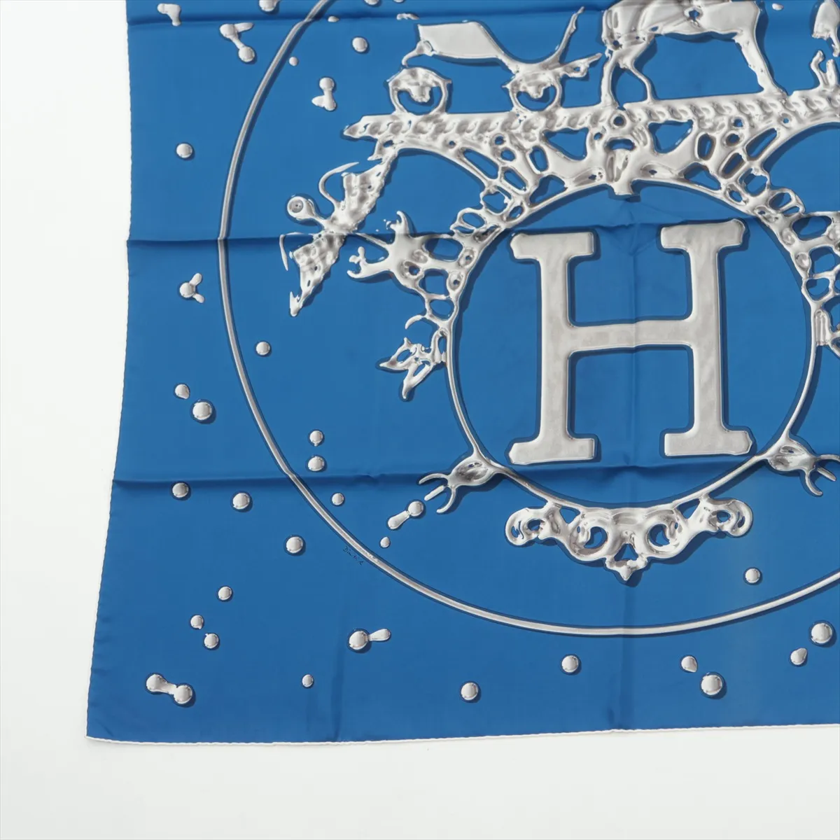 Carre 90 VIF ARGENT Silver Drop Scarf, Silk, Blue, with some wear, — view 5