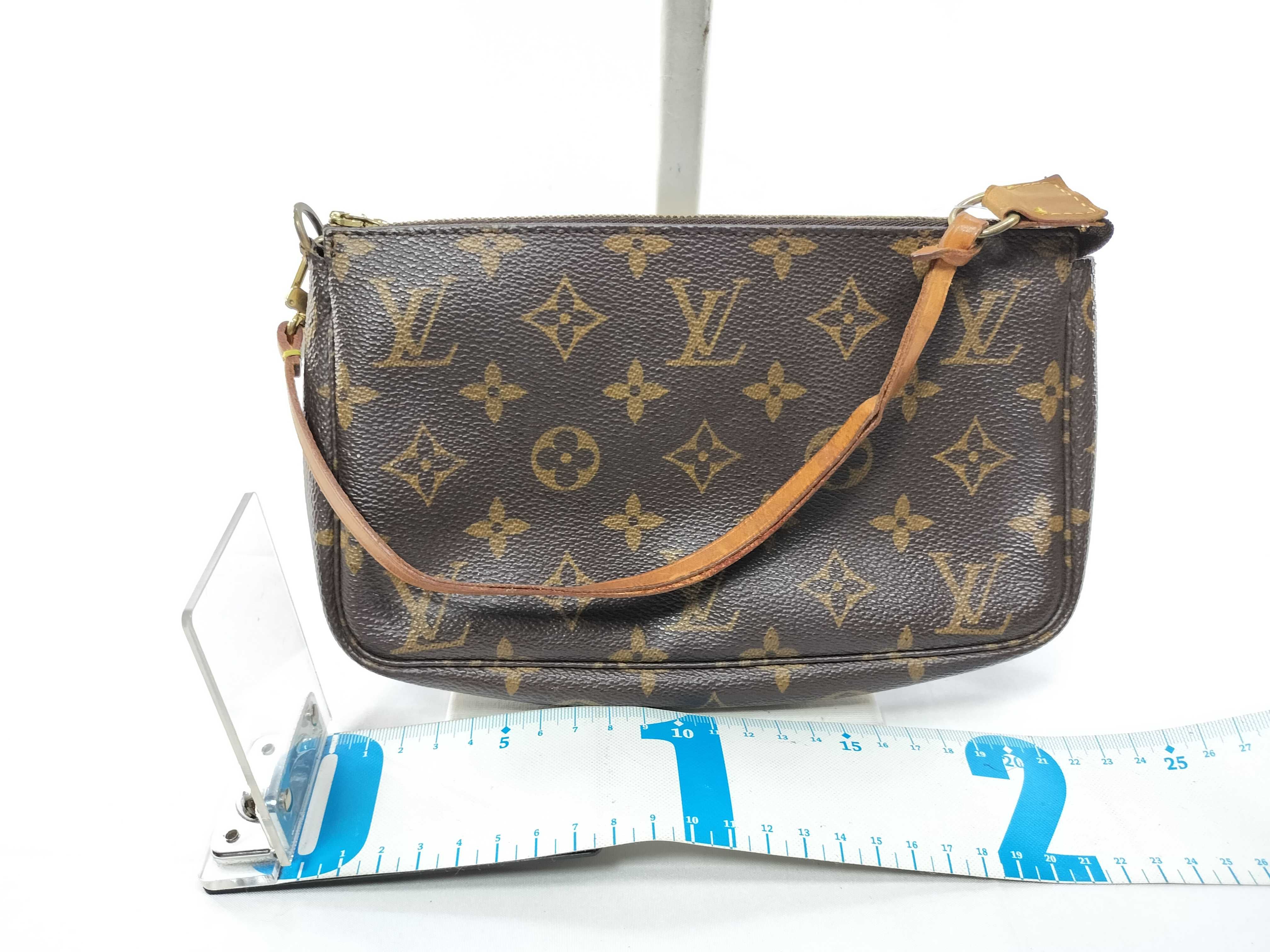 Monogram Accessoires Pouch — view 2