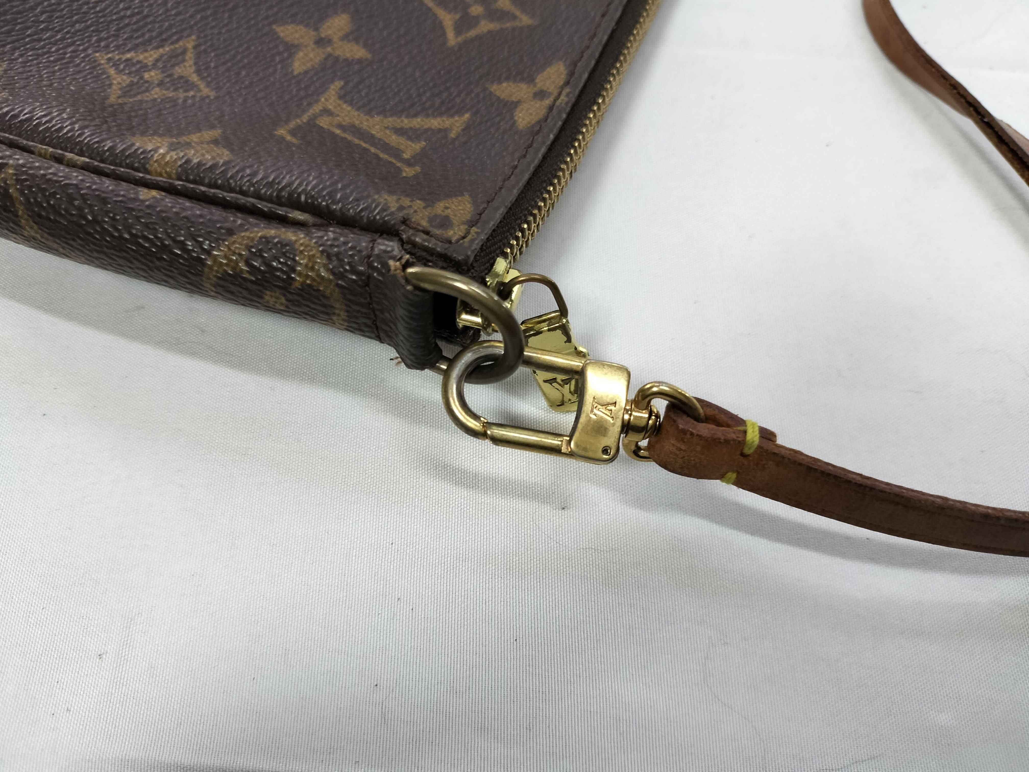 Monogram Accessoires Pouch — view 6