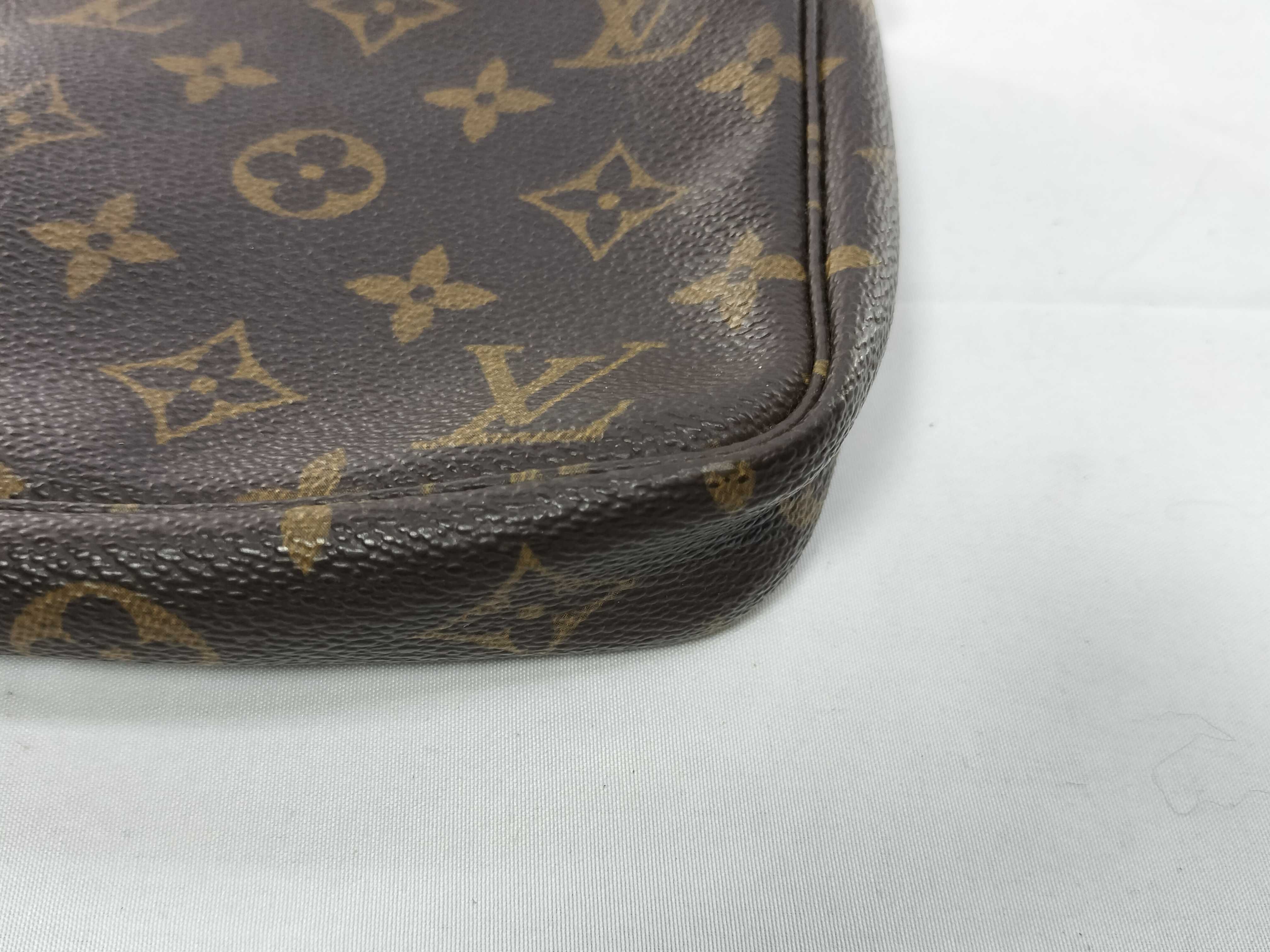 Monogram Accessoires Pouch — view 8