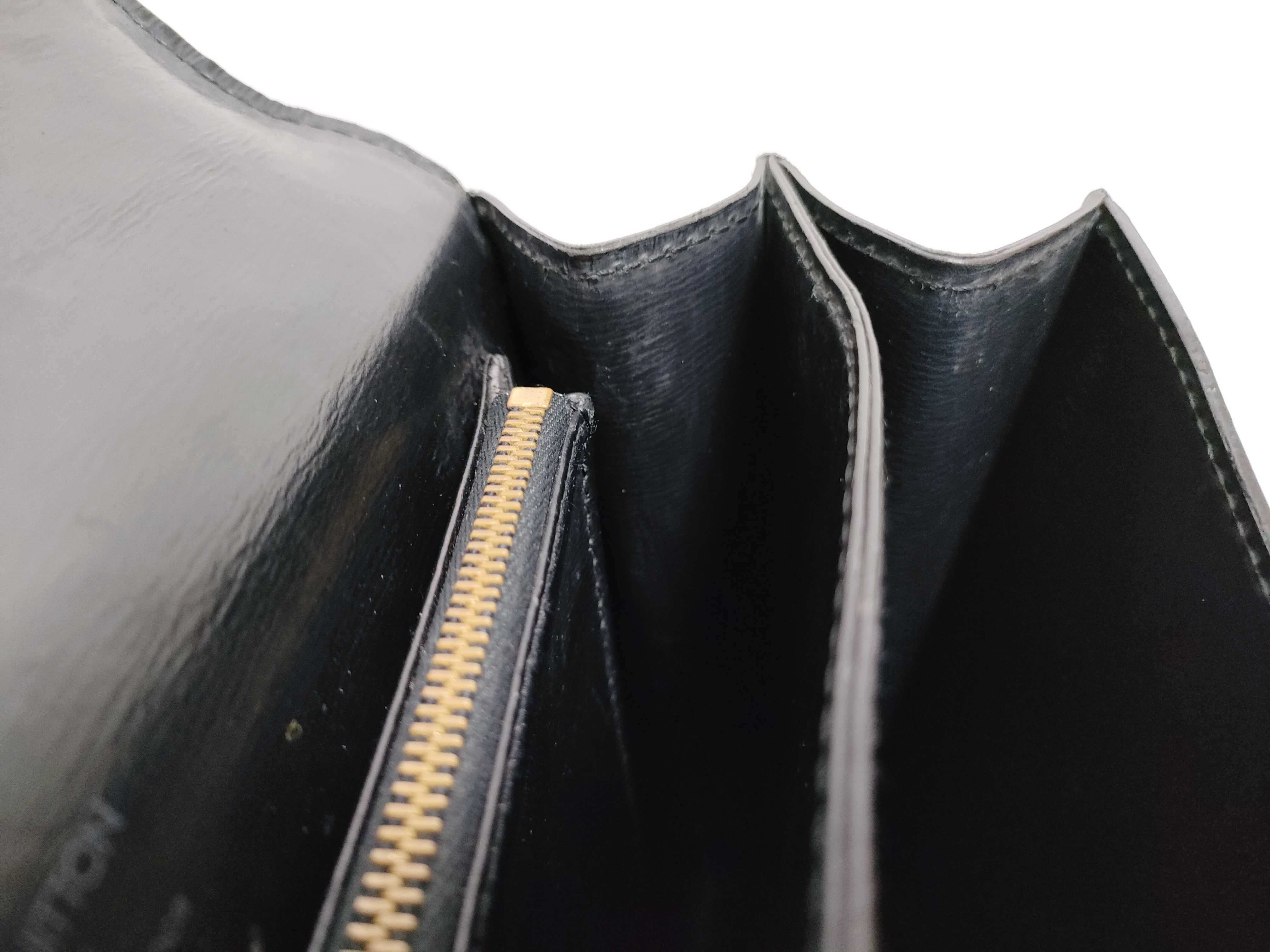 Epi Free Run M52402 Black Leather Shoulder Bag — view 9