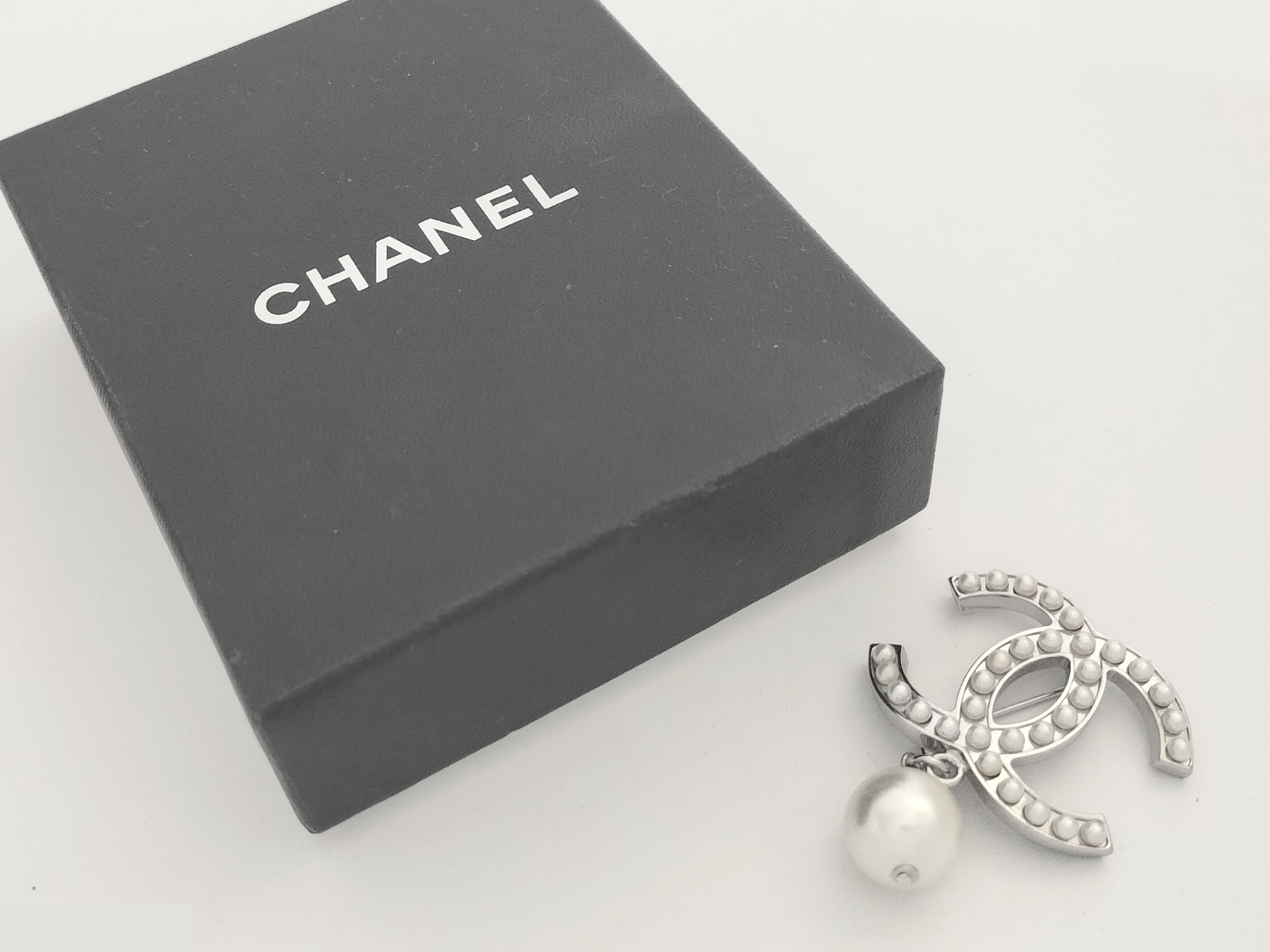 Coco F Pearl Silver Brooch — view 2