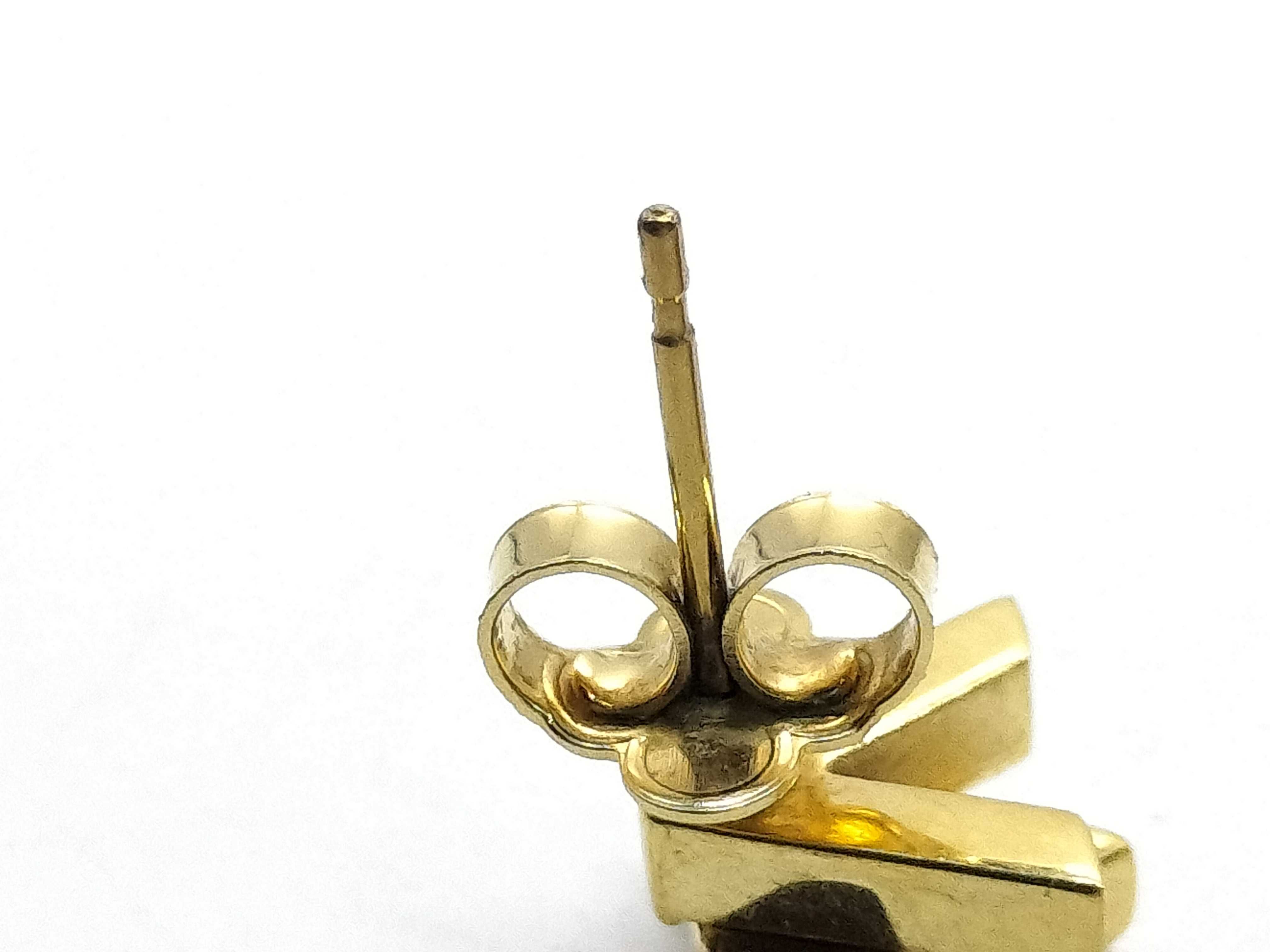M01621 GO-14 Earrings Gold Earrings — view 7