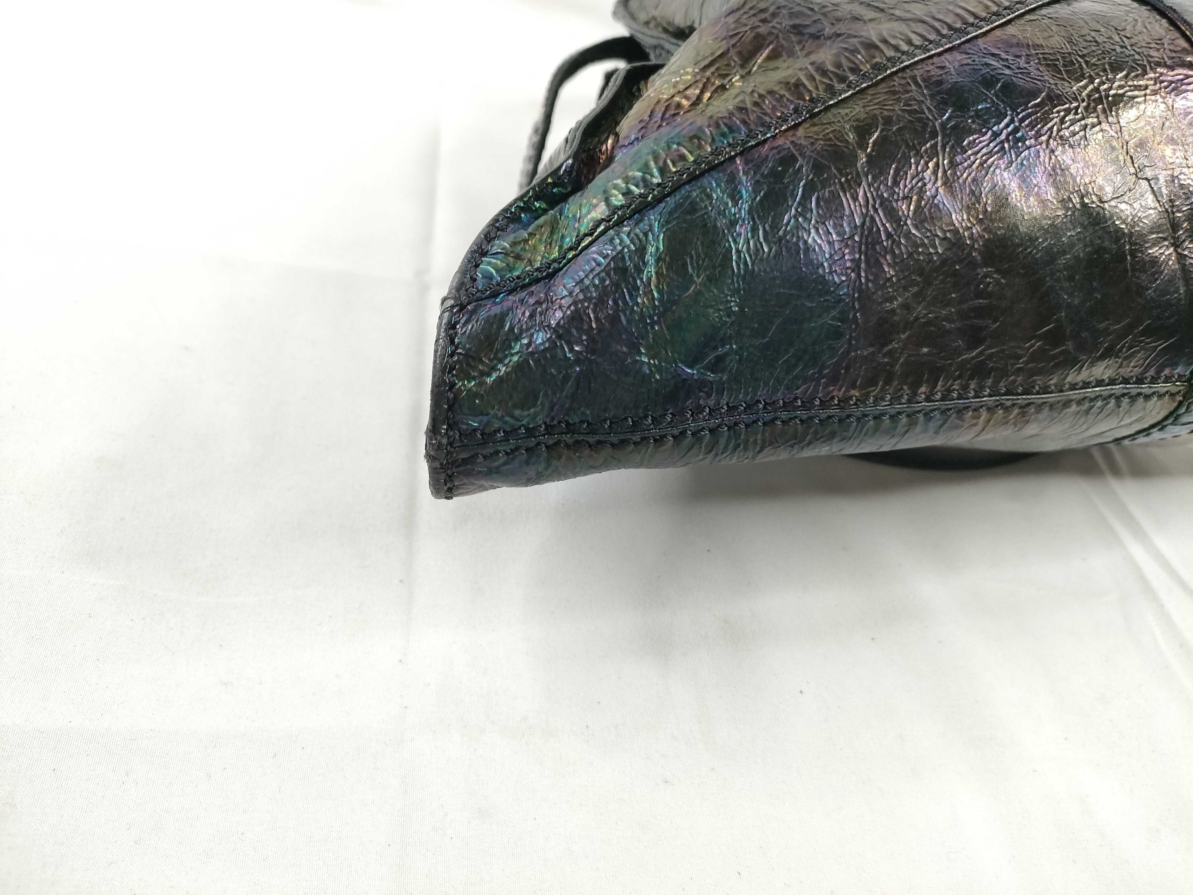 handbag, iridescent color — view 3