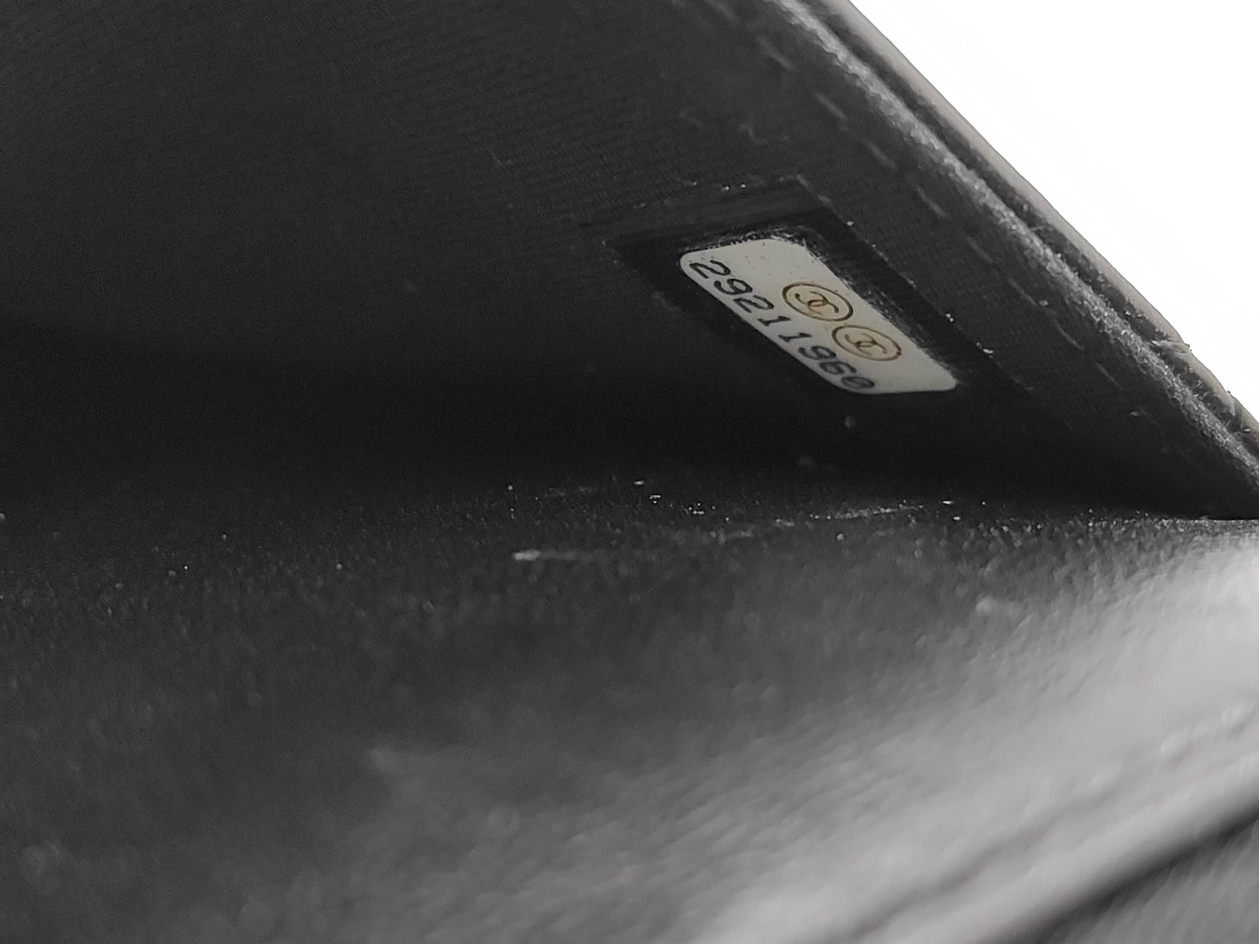 Matelassé Chain Wallet Shoulder Bag — view 11