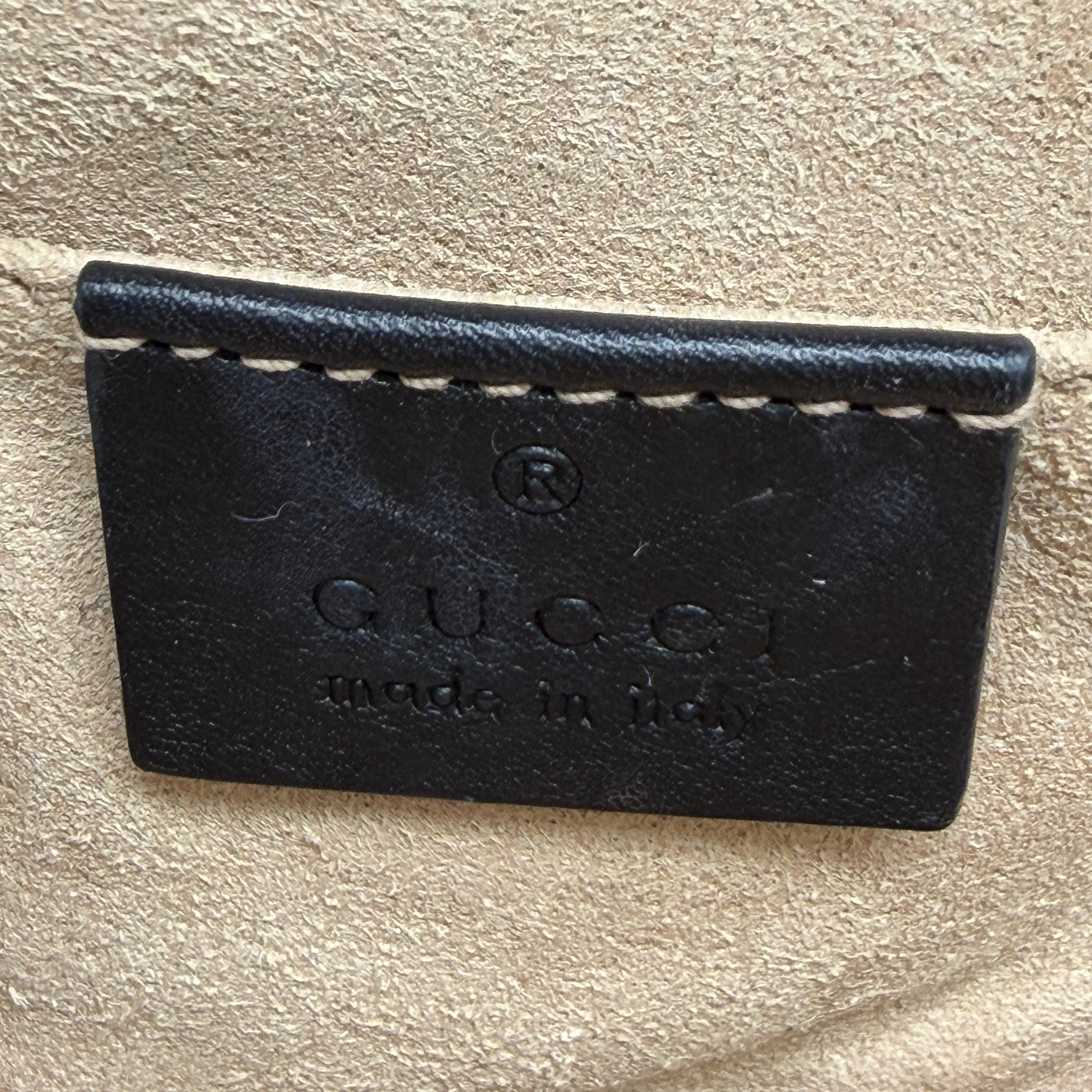 Padlock GG Supreme Bee Chain Shoulder Bag — view 12