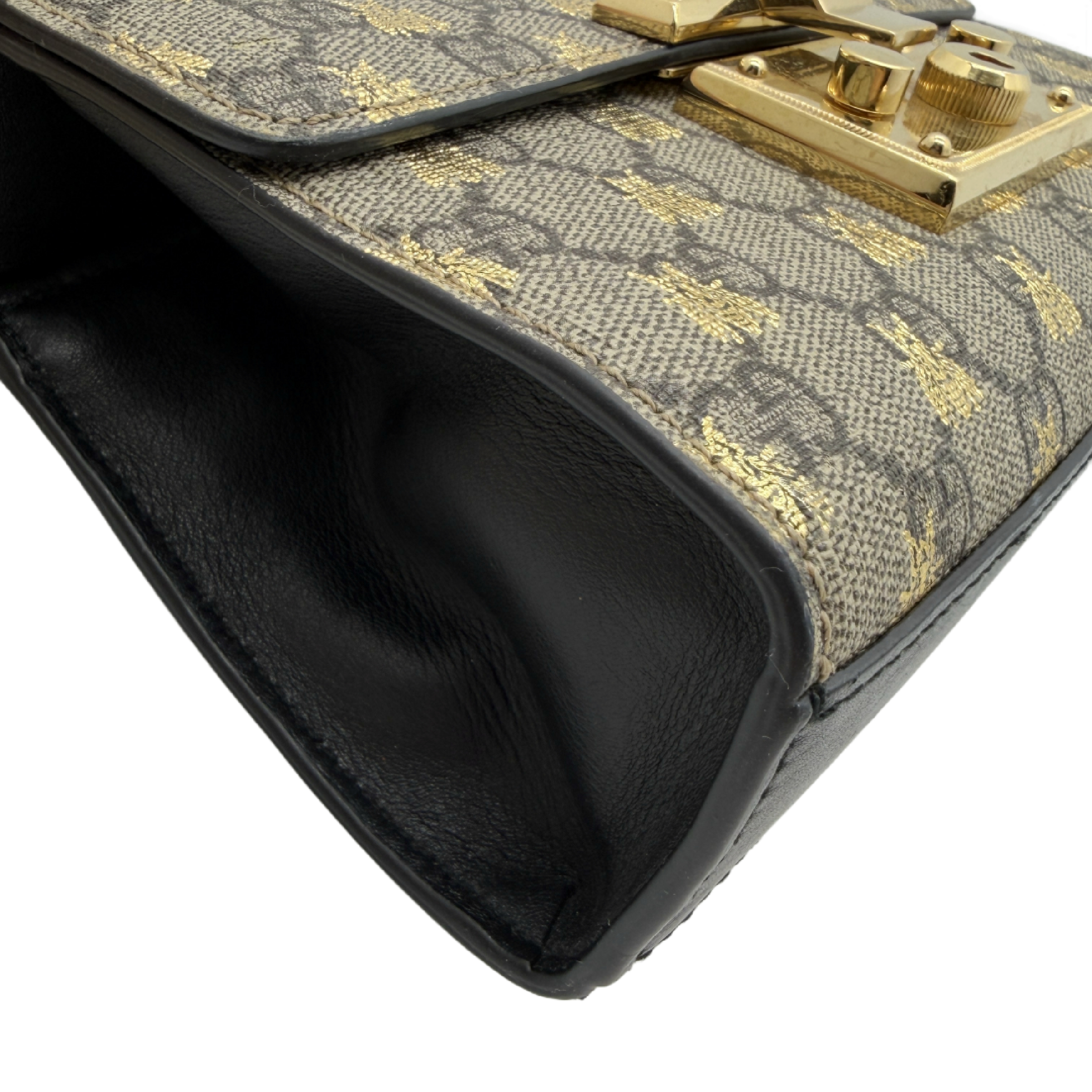 Padlock GG Supreme Bee Chain Shoulder Bag — view 4