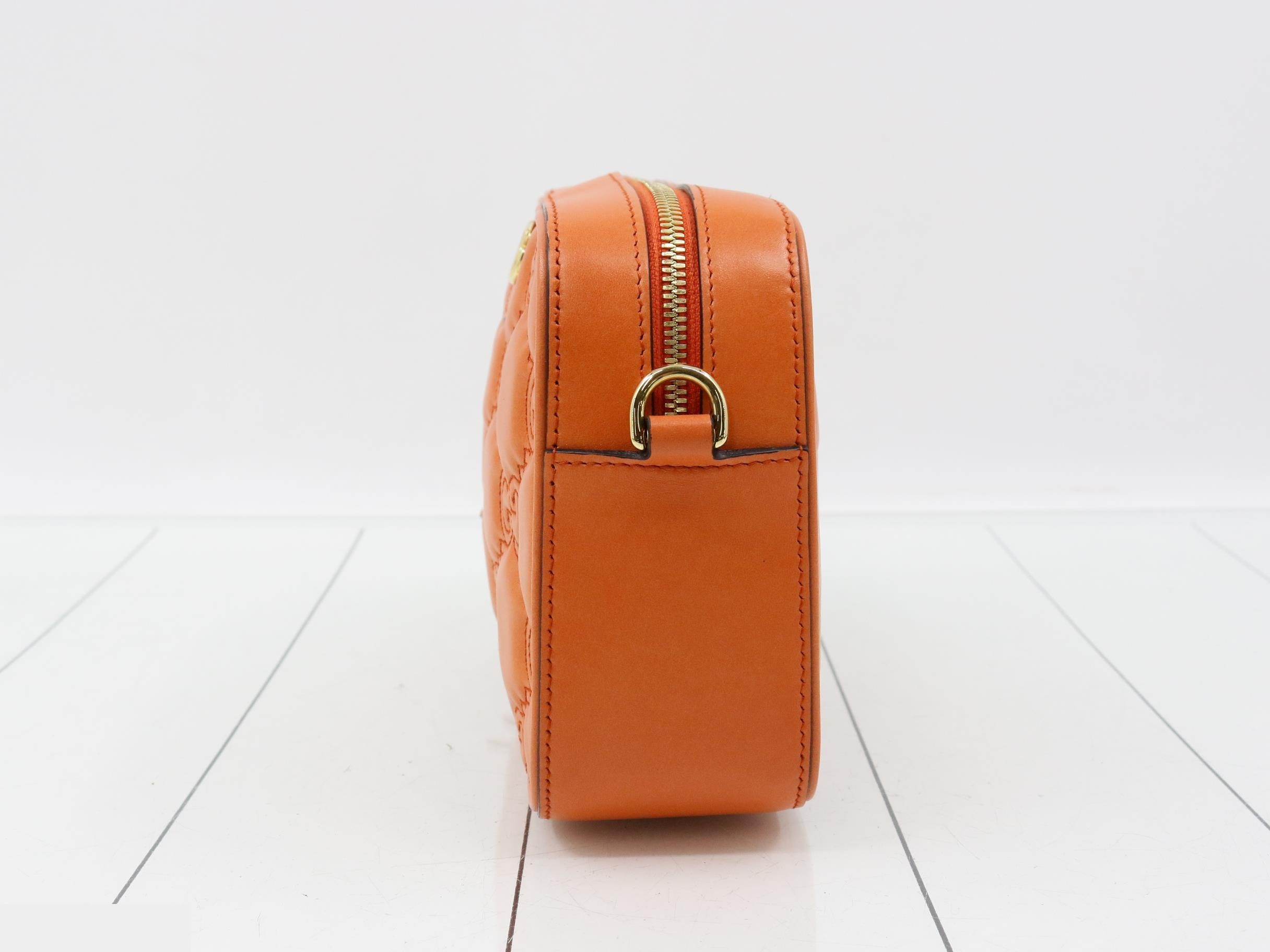 GG Matelassé Leather Shoulder Bag — view 3
