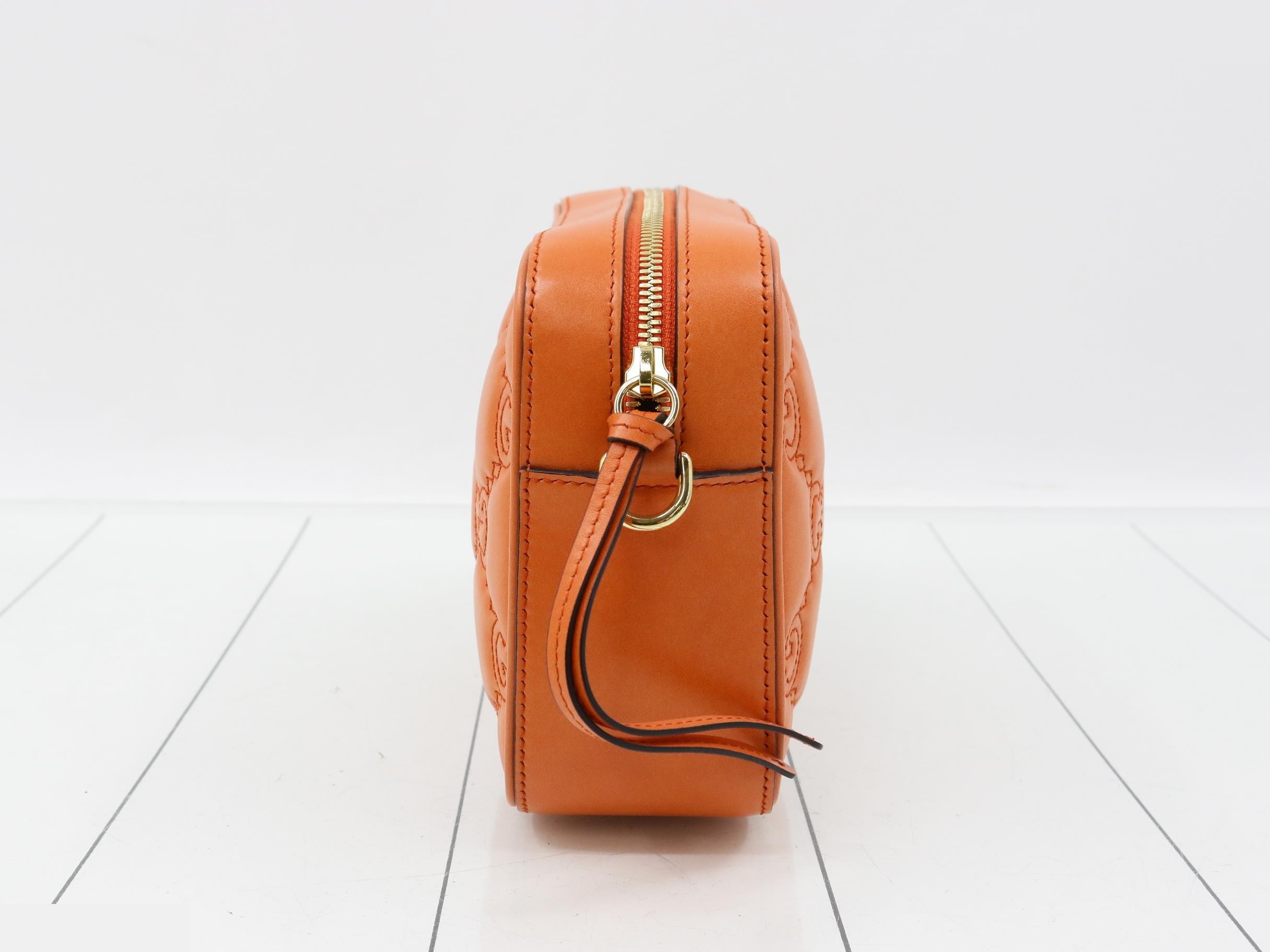 GG Matelassé Leather Shoulder Bag — view 4