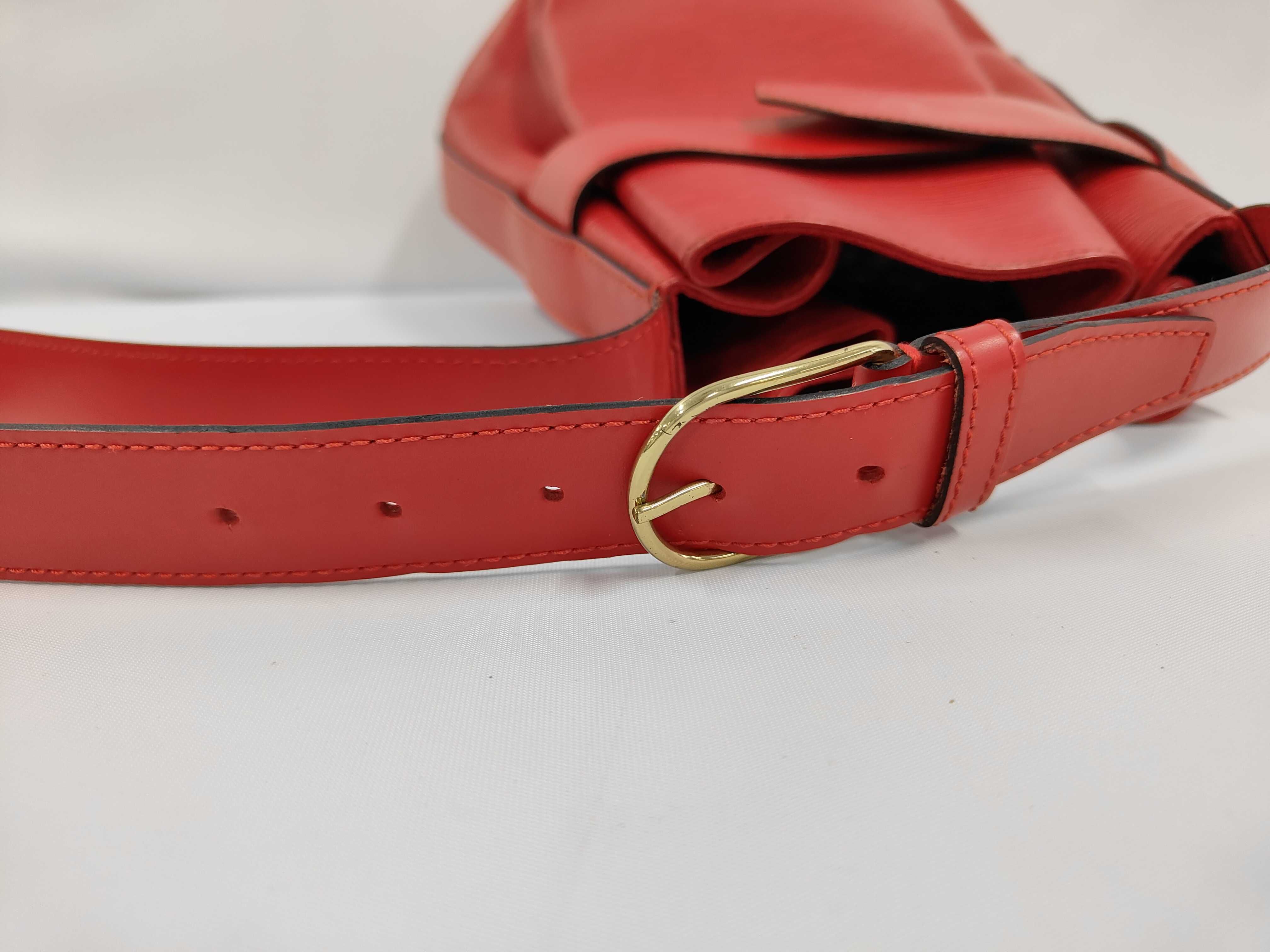 Epi Sac Depaule PM Shoulder Bag, Red — view 5