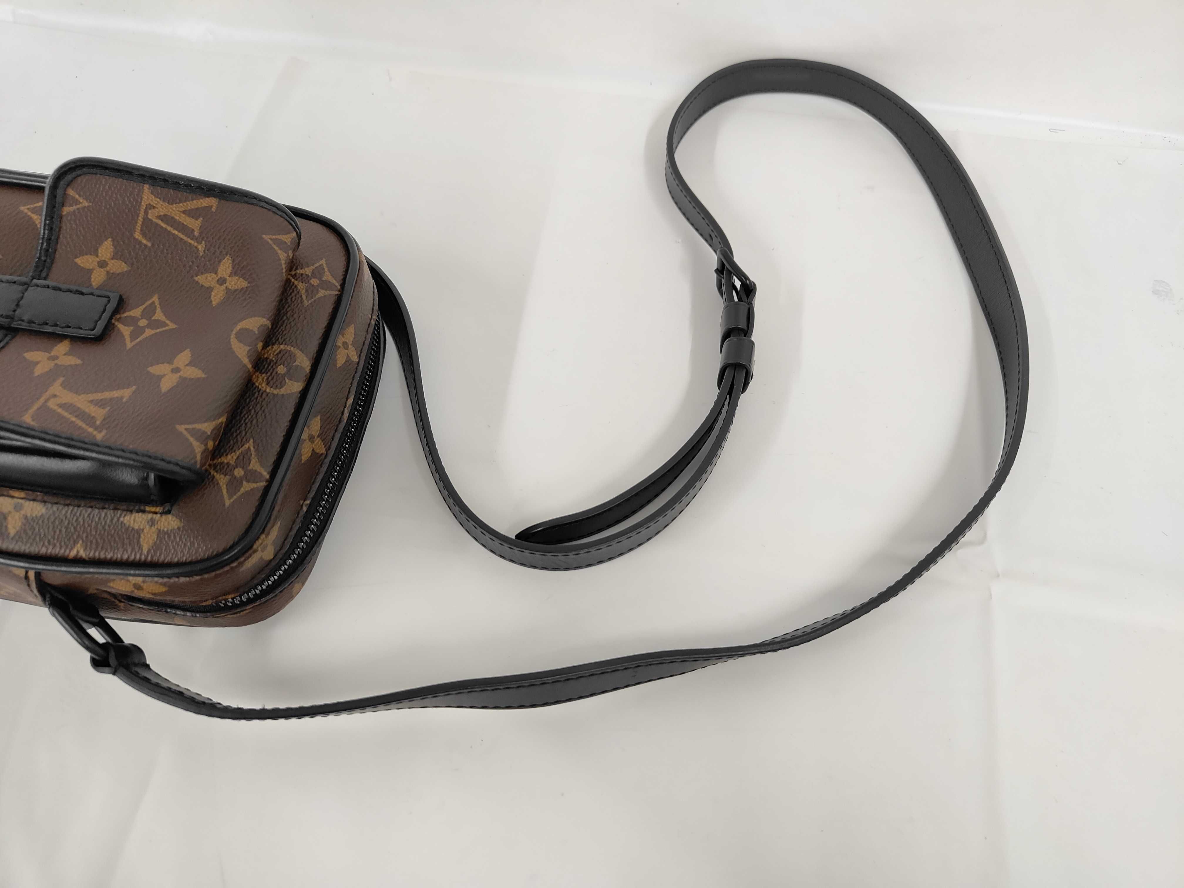 Monogram Macassar Louis Vuitton Macassar Wearable Wallet MI2240 Shoulder Bag — view 5