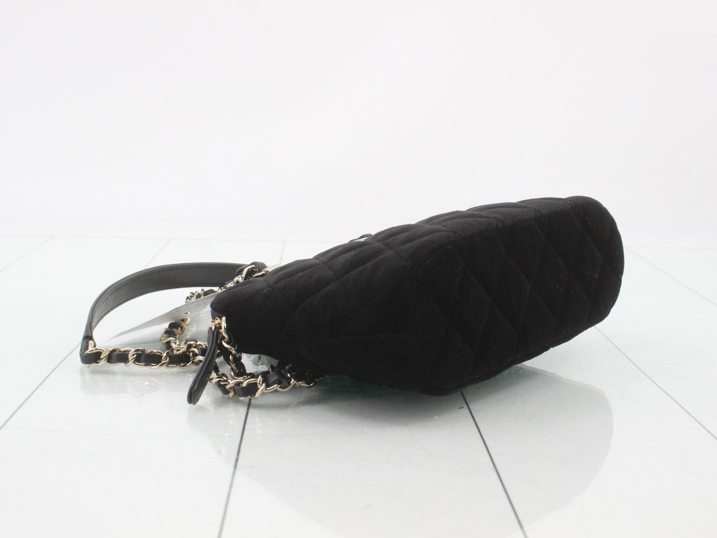 24B Velvet Coco Mark Chain Bag AS5130 Black — view 5