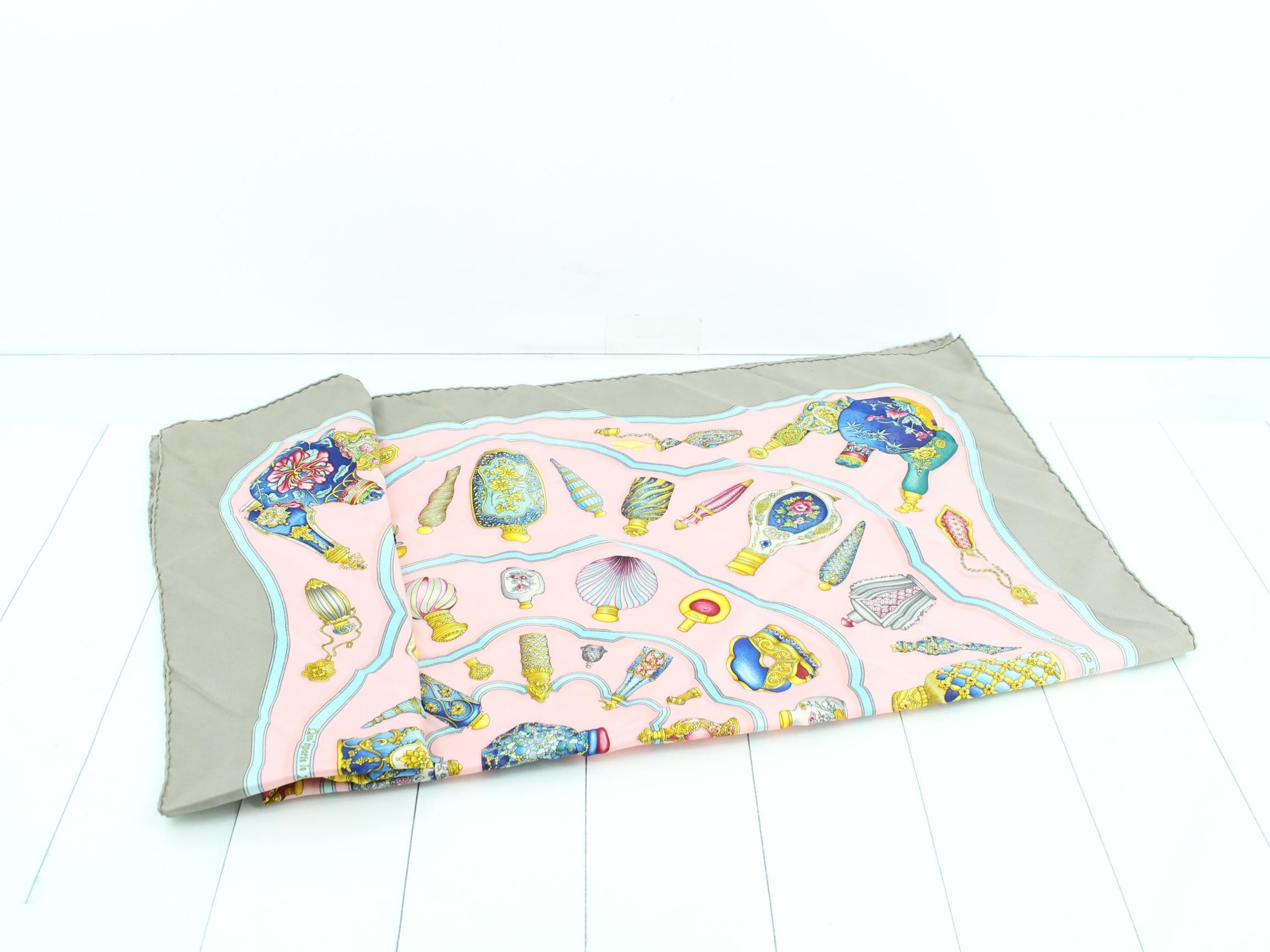 scarf — view 3