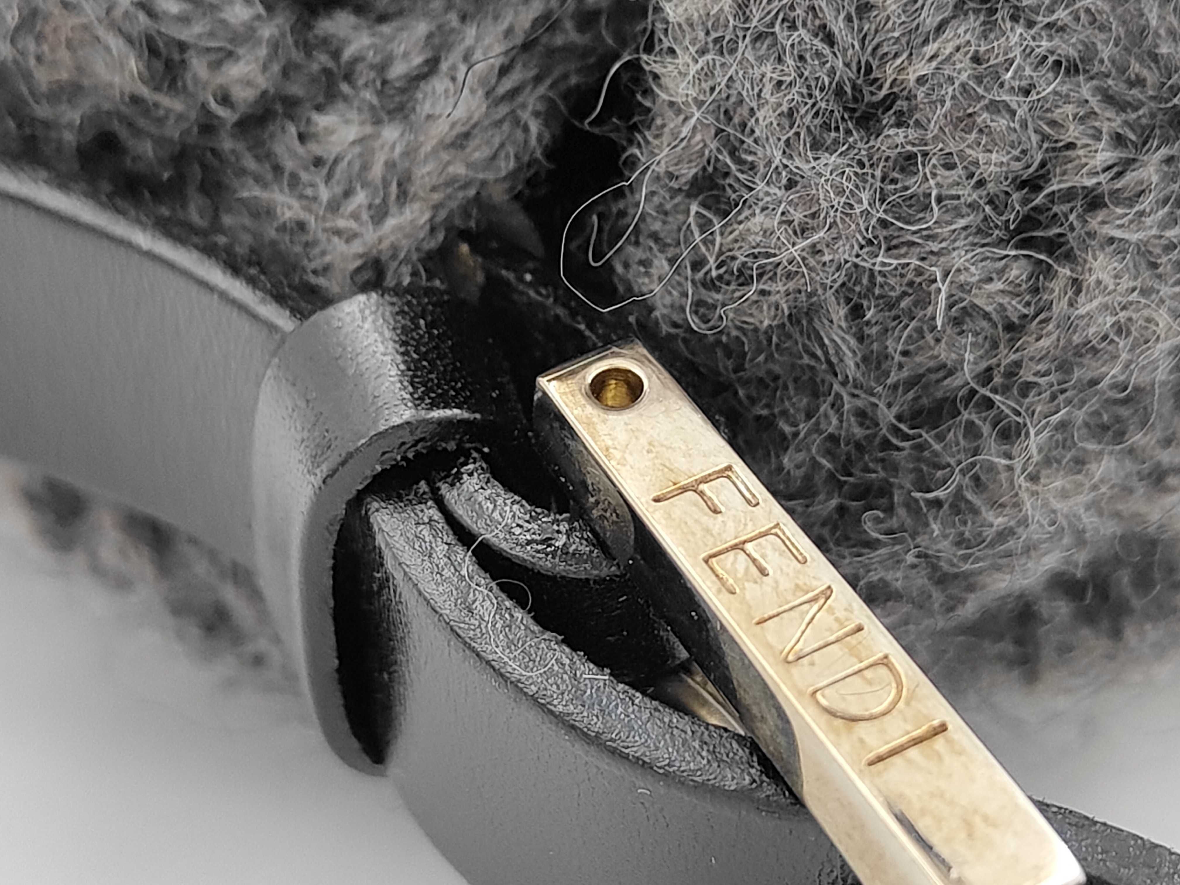 Mamma Bucket Wool One-Shoulder Bag with Protective Seal — view 6