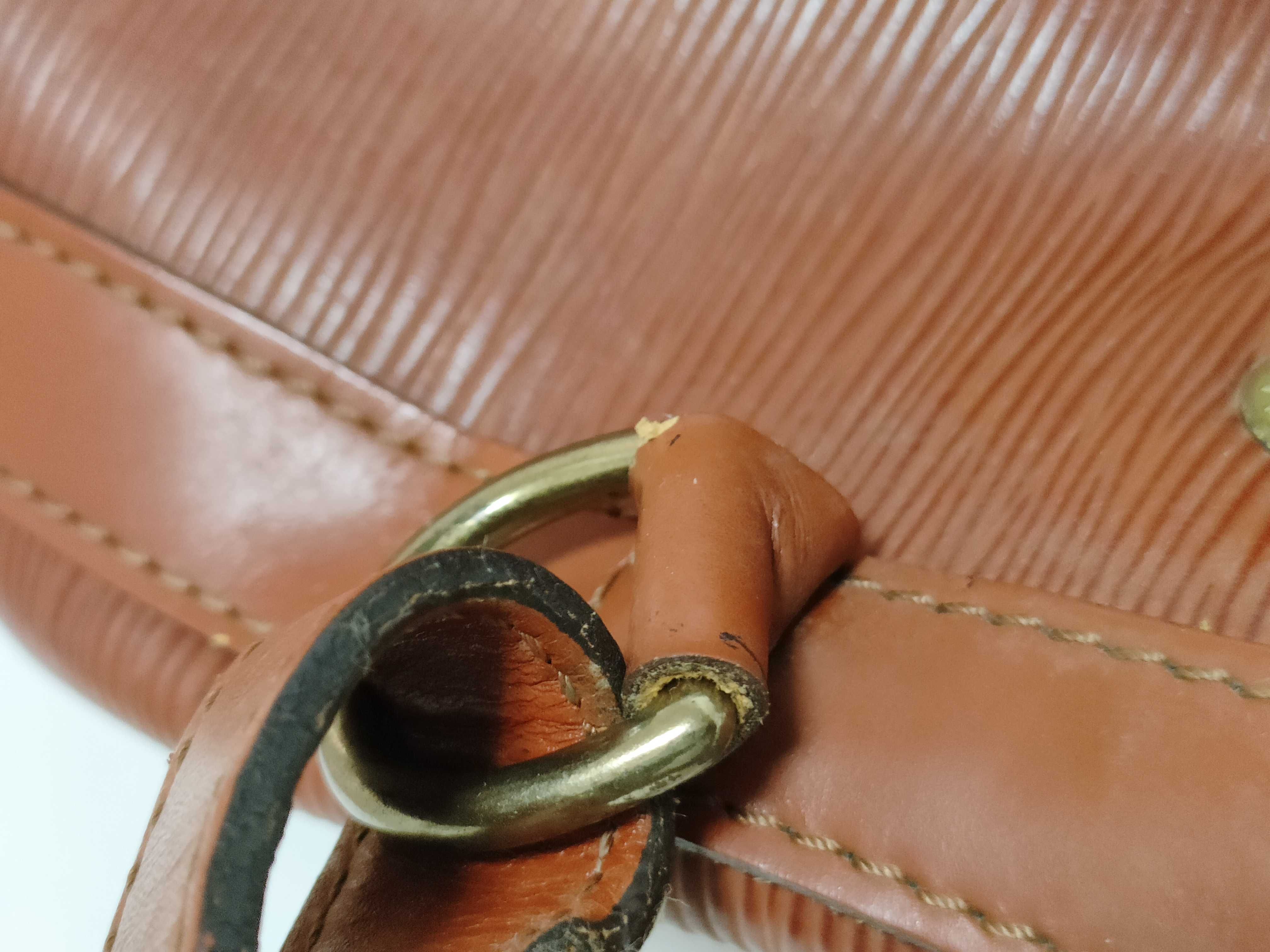 Epi Petit Noé M44103 Brown Shoulder Bag — view 5