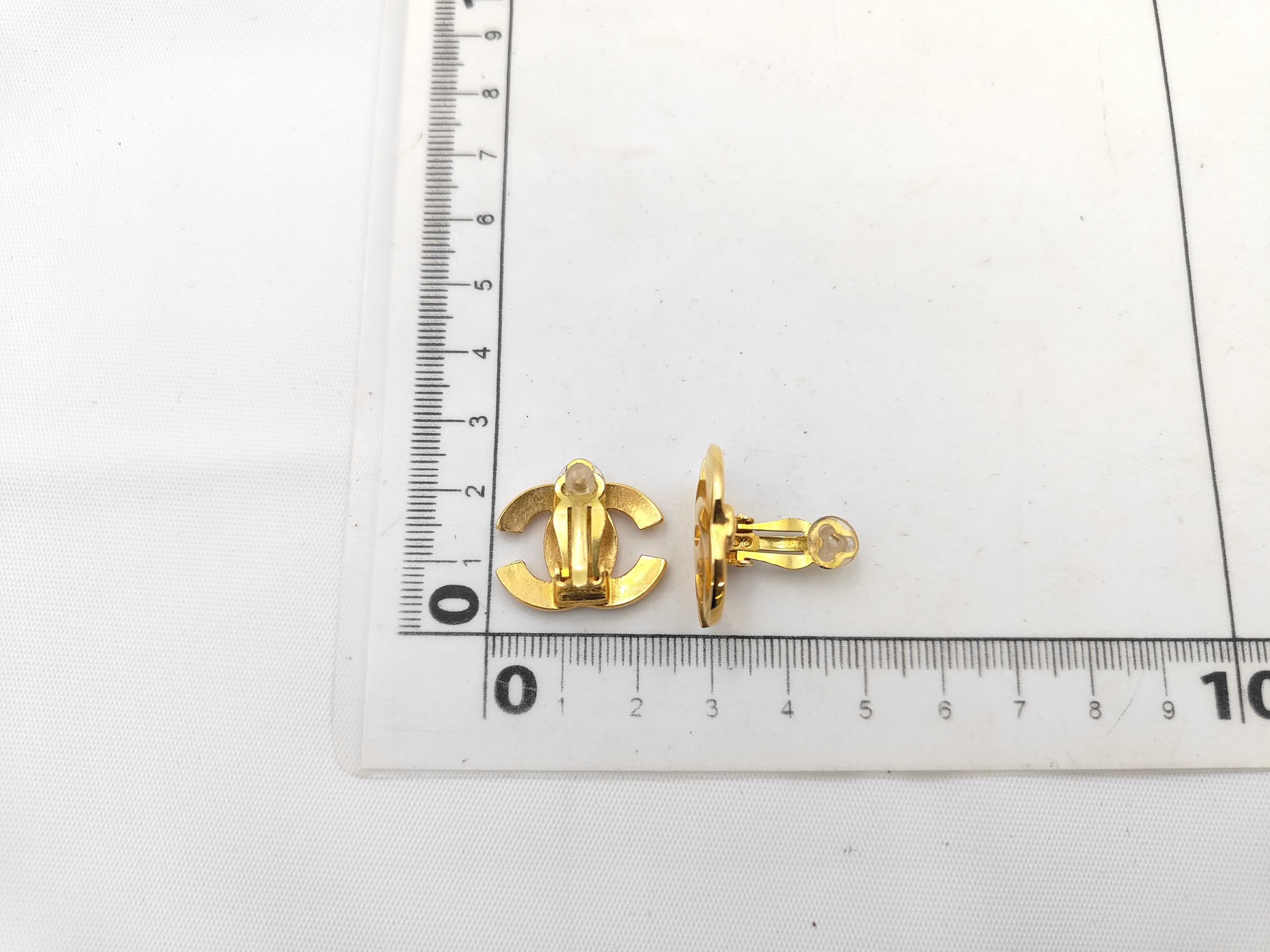 earrings with box, gold Coco Mark 02P. — view 6