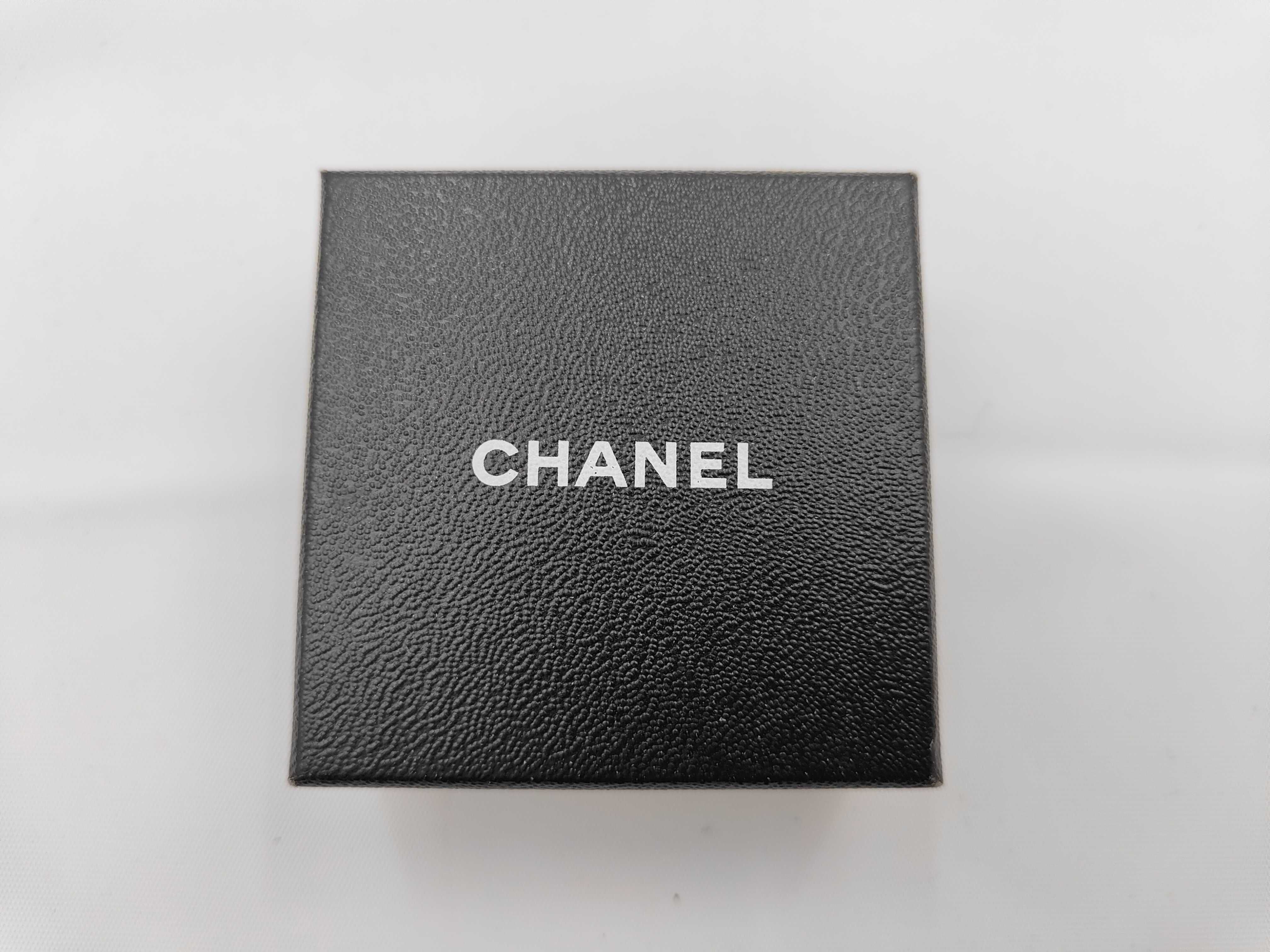 earrings with box, gold Coco Mark 02P. — view 8