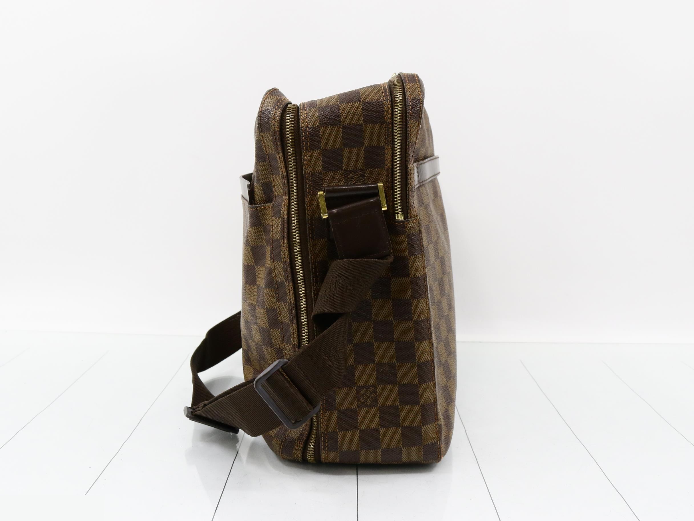Damier Dorsoduro Shoulder Bag — view 3