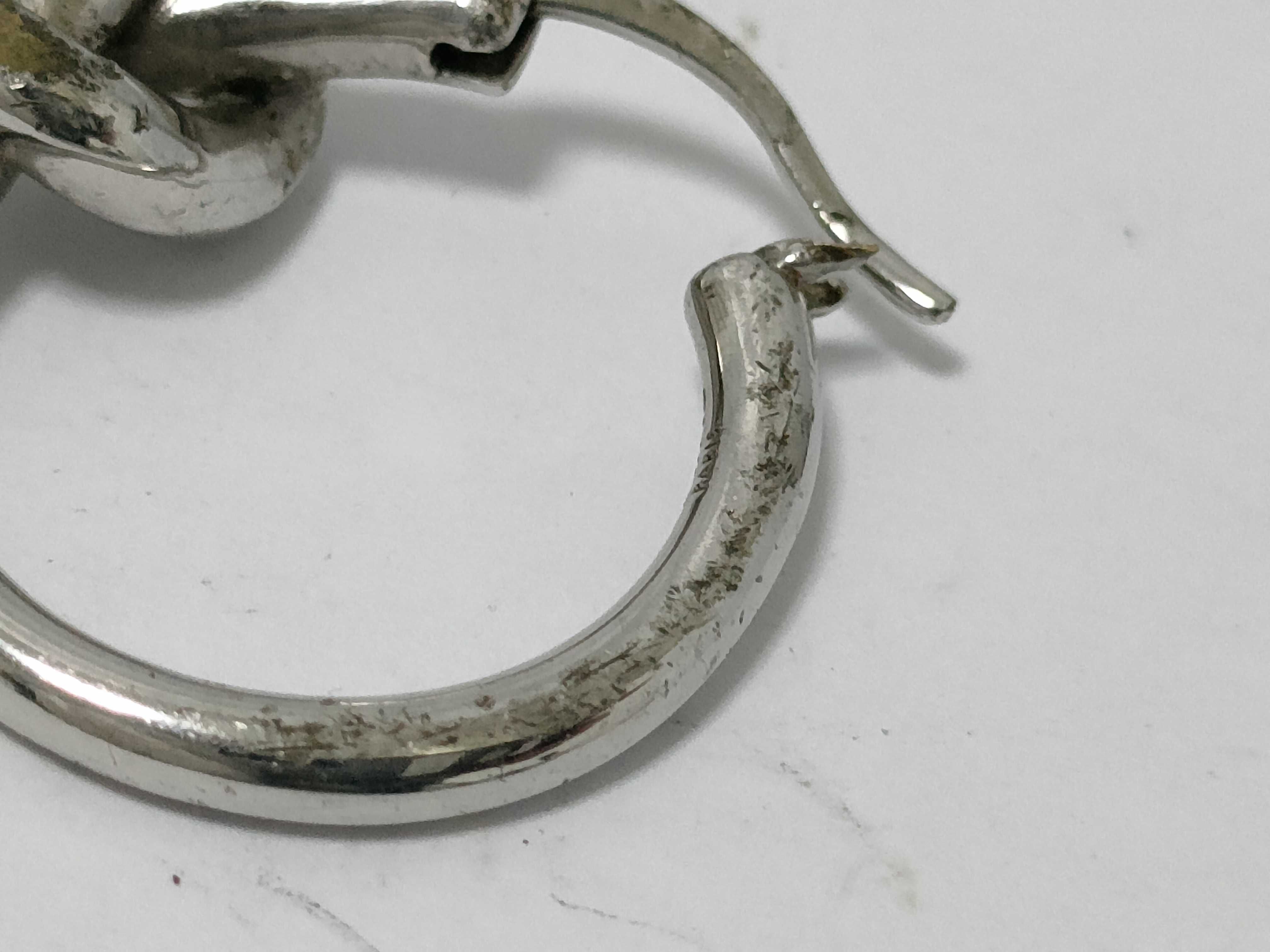 Knot Small Hoop Earring (Single) — view 8